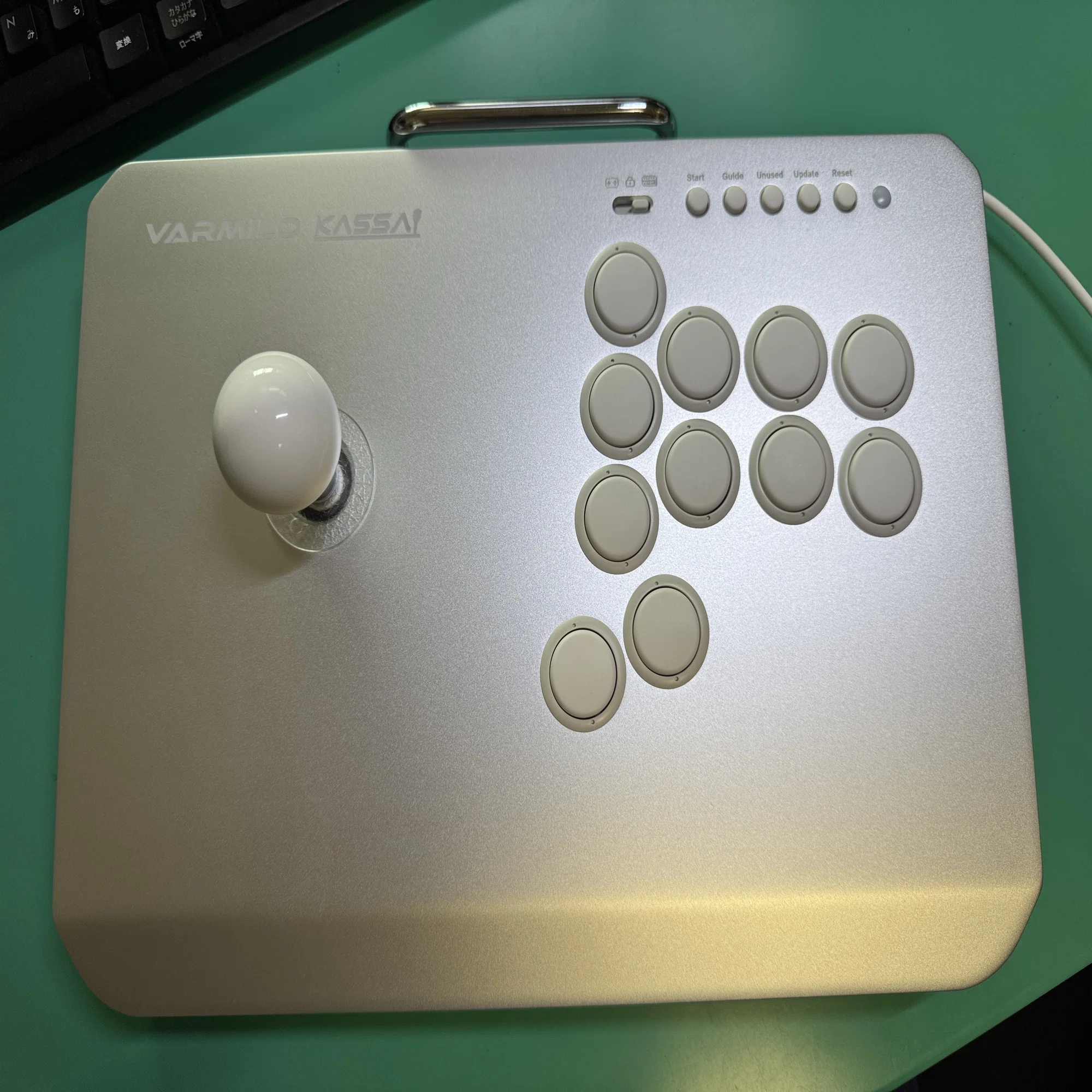 新アケコンを選ぶ！ 「DRMFTG DRM JS」＆「VARMILO KASSAI」｜niroshi