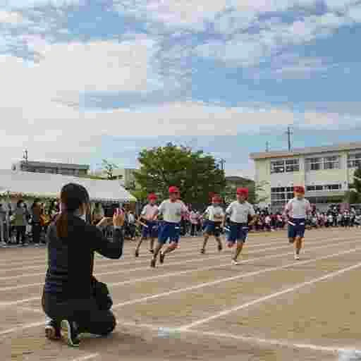 小学生 運動会 リレー 写真素材（サンプル）014