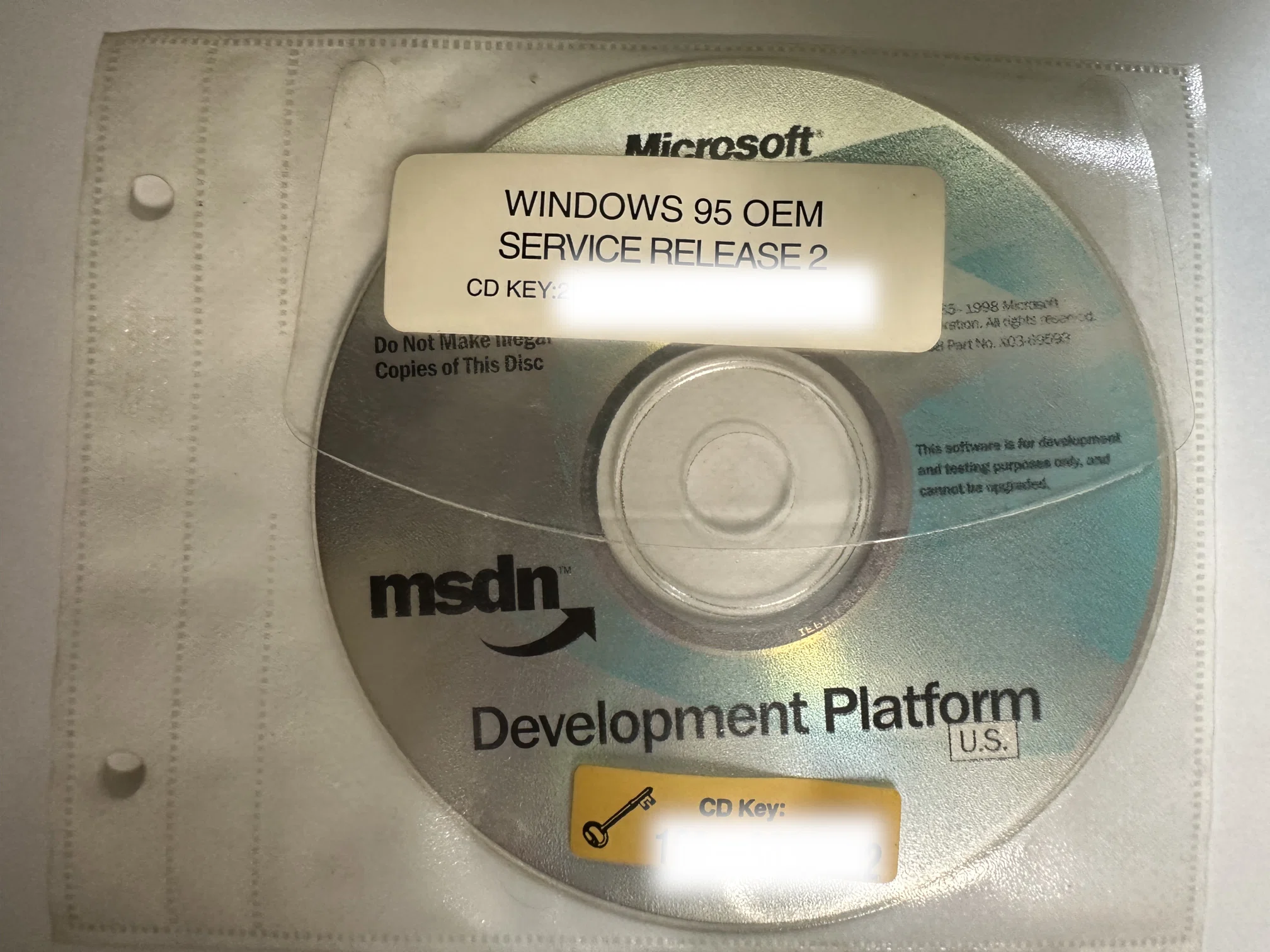 Found a Windows 95 CD-ROM! (MSDN 1998 Version)｜(株)アイオー