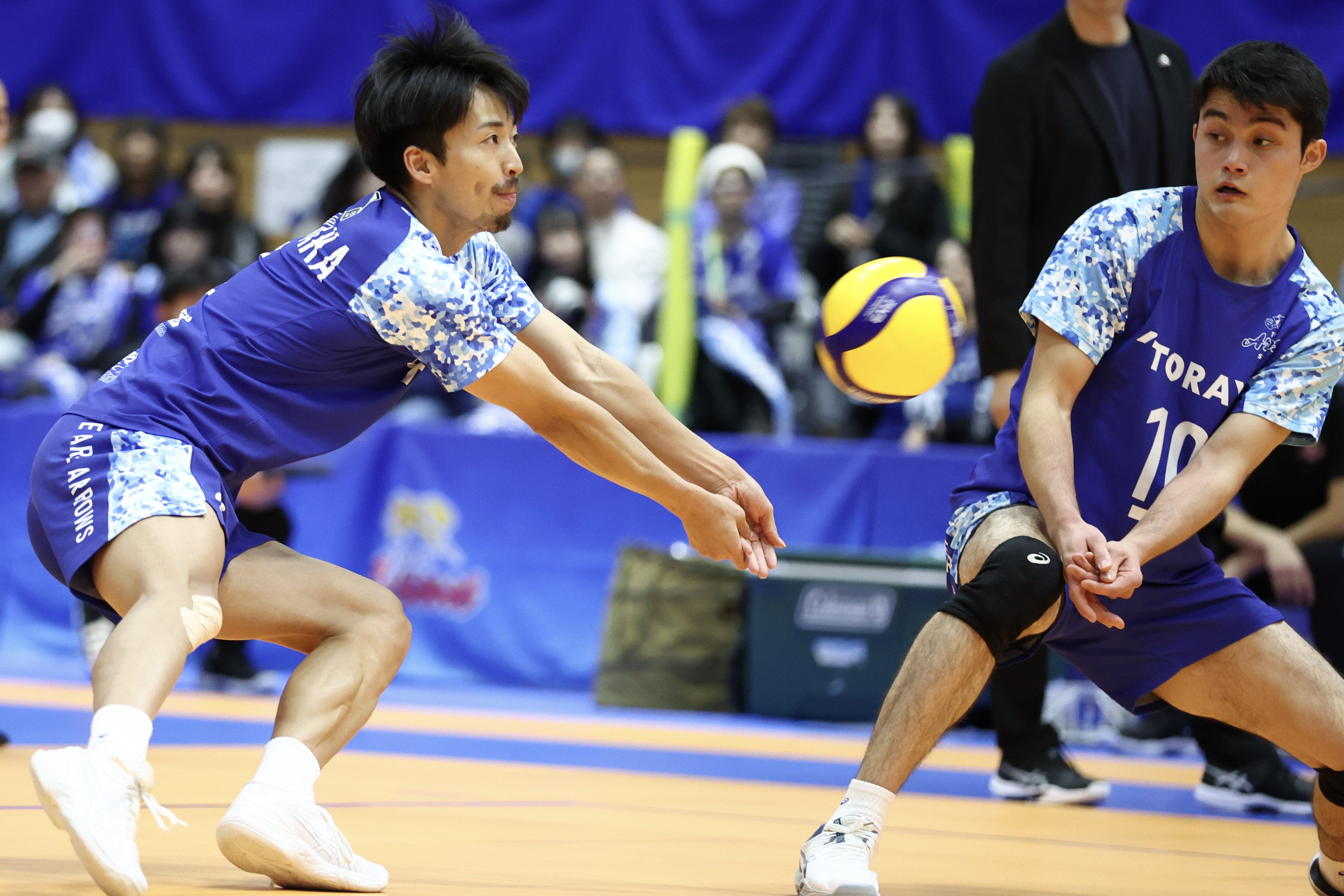 東レアローズ静岡　バレー　Tシャツ オンライン ショッピングスポーツ - 東レアローズ静岡 Tシャツ L108813371