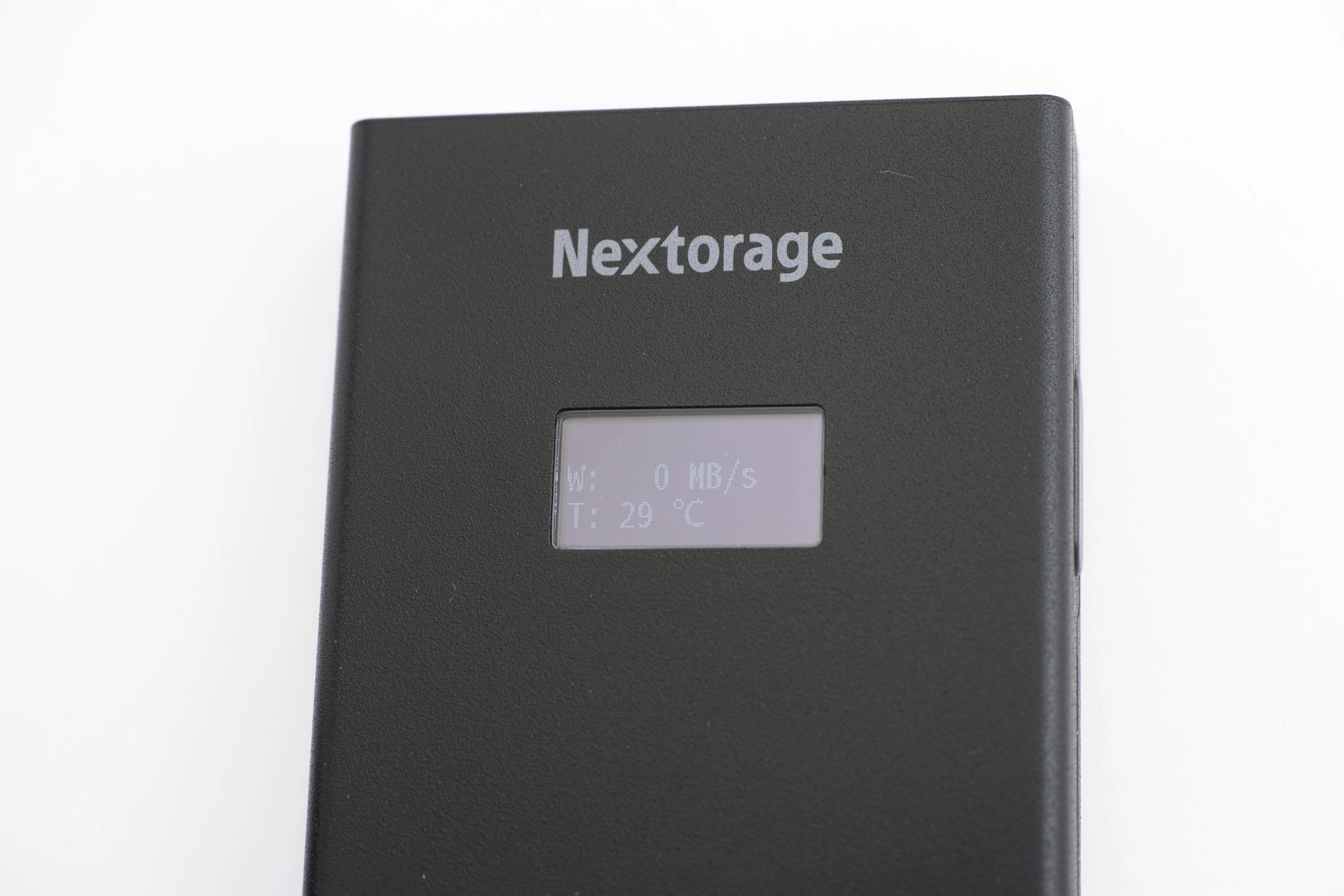 レビュー】みえるSSD「NX-PFS1SE」は、ガジェット好きの心をつかんだ