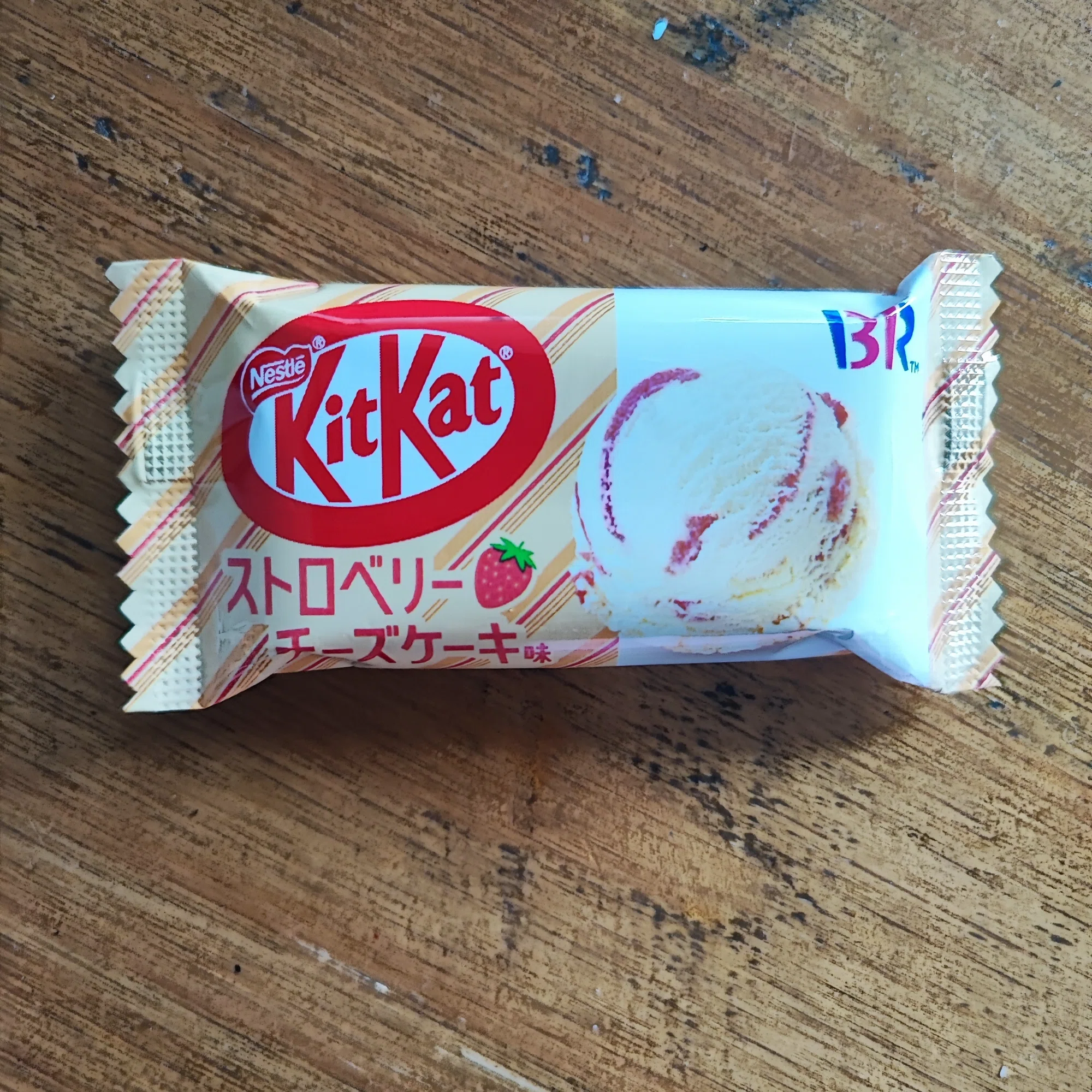サーティワンがキットカットに転職!? ストロベリーチーズケーキ味の 