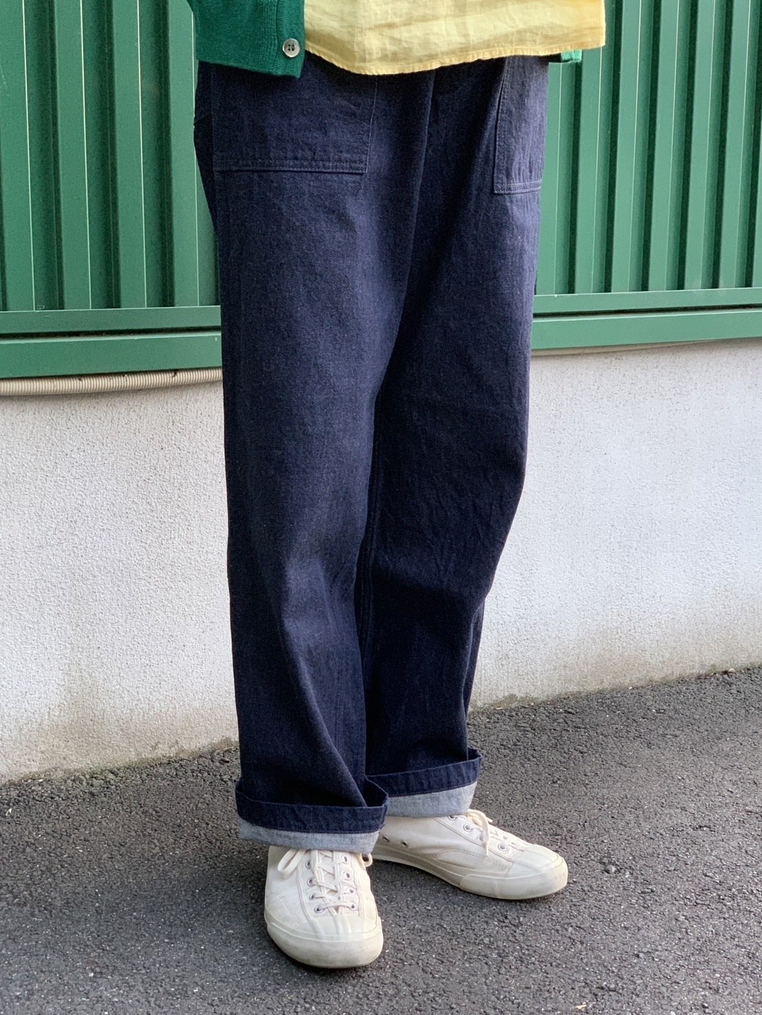 FOB factoryのデニムベイカーパンツでコーディネート｜SLOW JAM