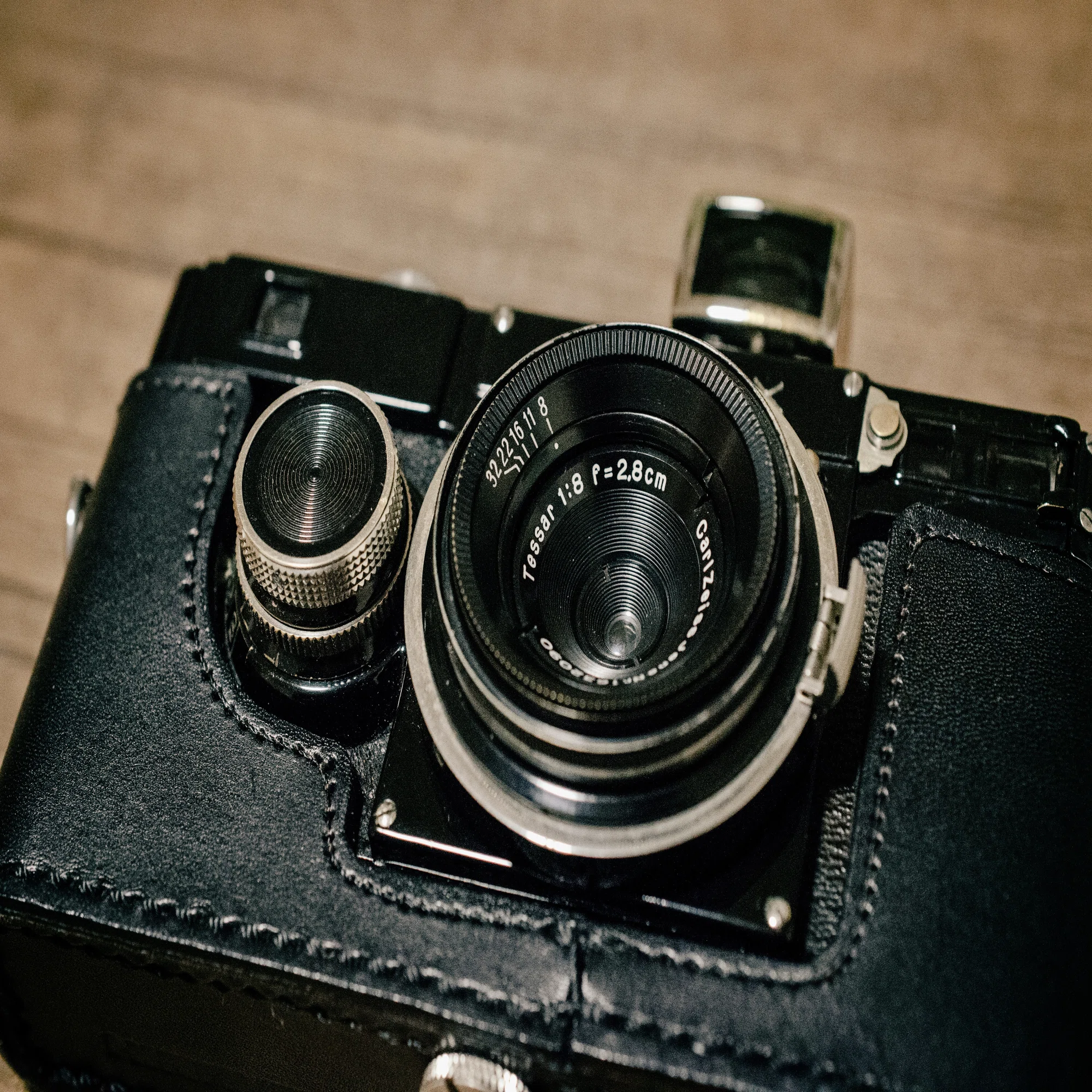 古典広角の極北『Carl Zeiss Jena Tessar 2.8cm f8』｜masato