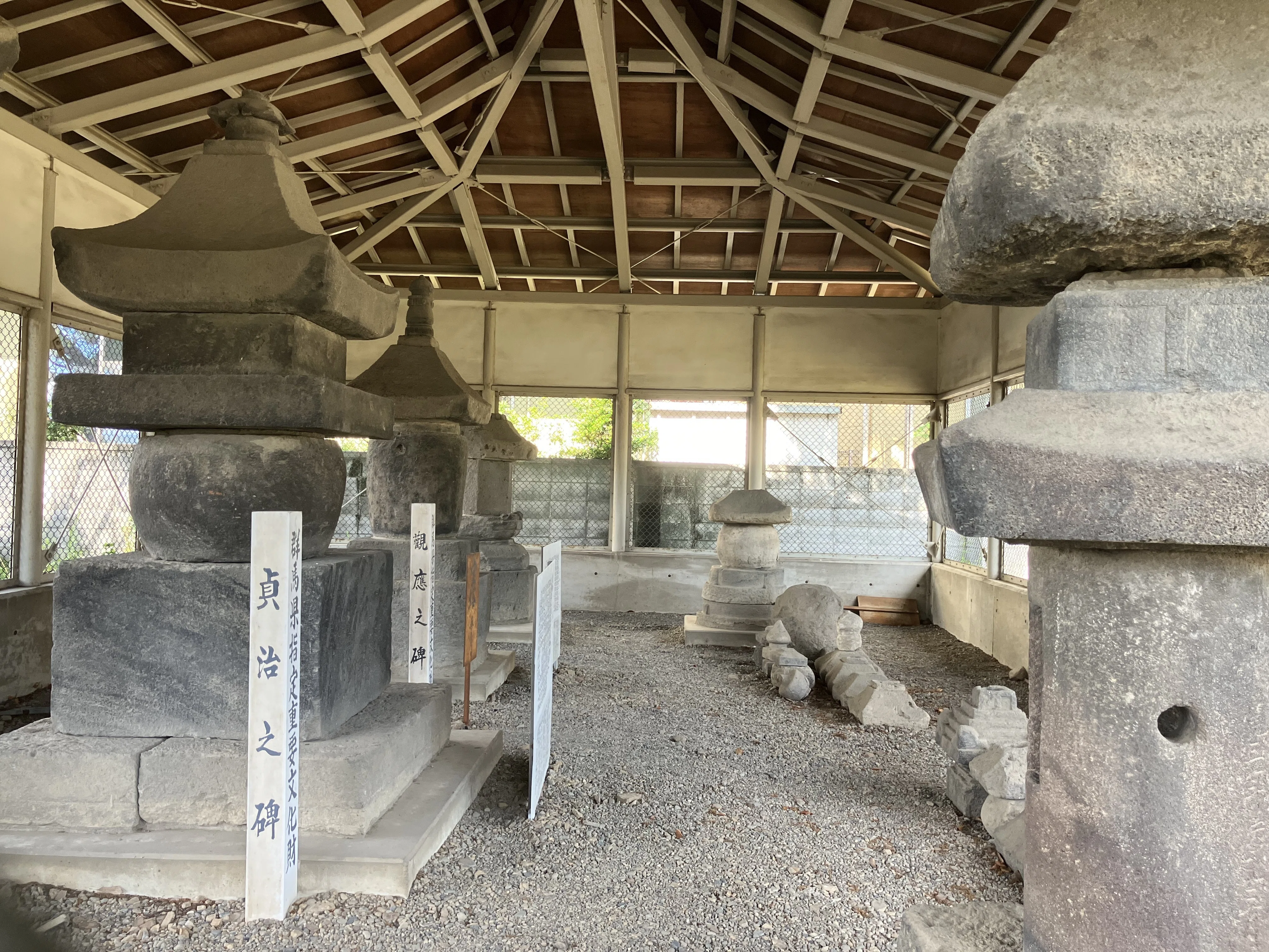 北関東の石造物・補遺（その二）：群馬県内の中世石幢（石上寺・東向