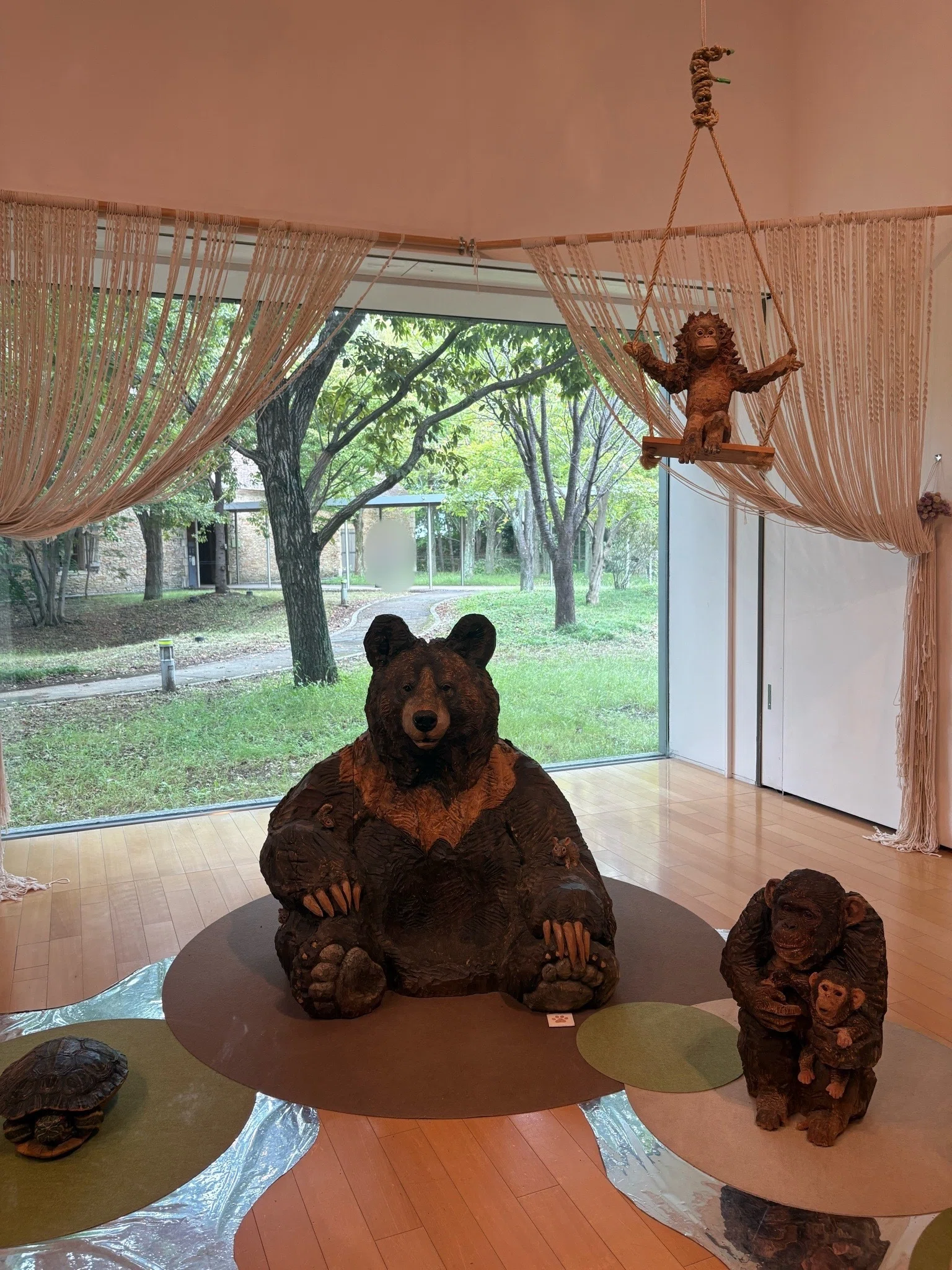はしもとみお木彫展に行ってきた｜くろねこ