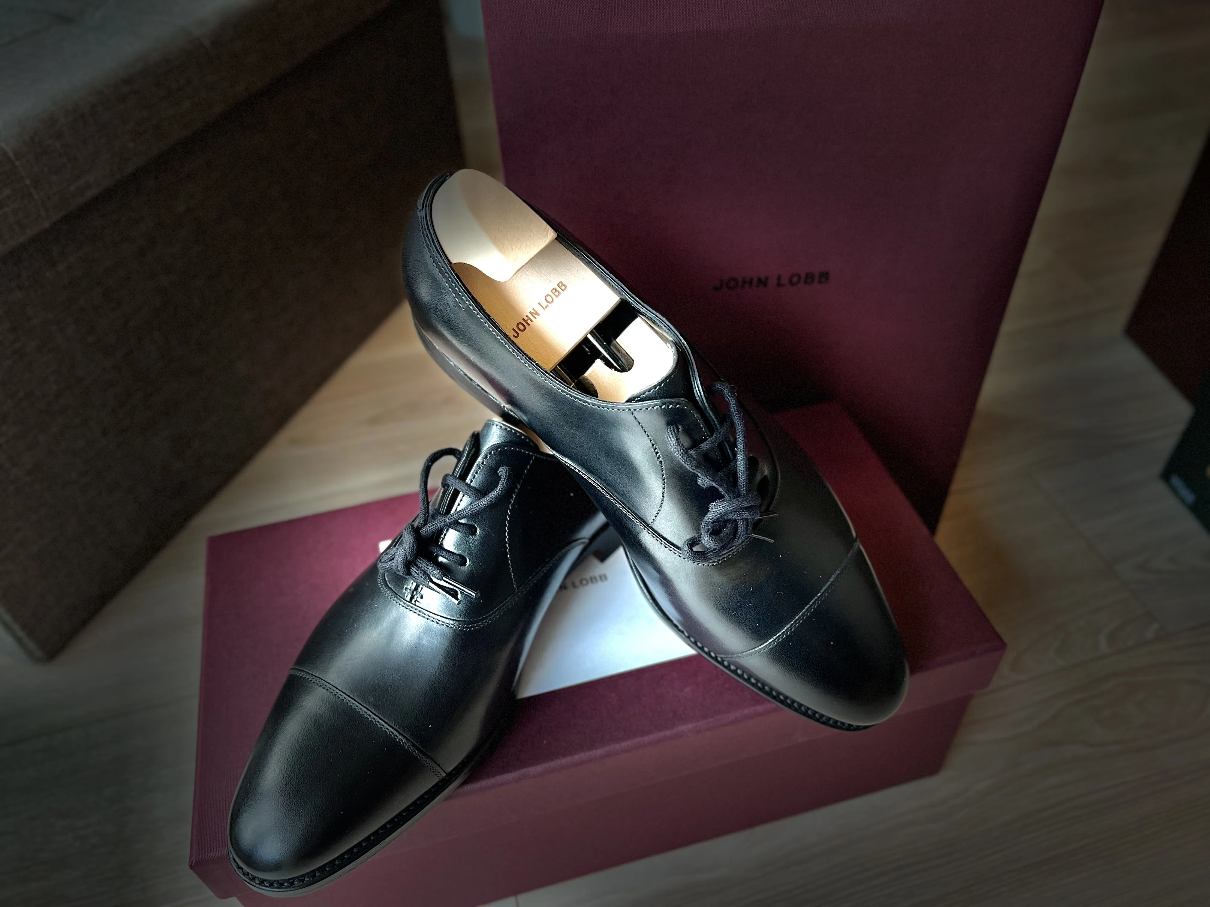 JOHN LOBB(ジョン・ロブ)｜一生に一度の舞台である