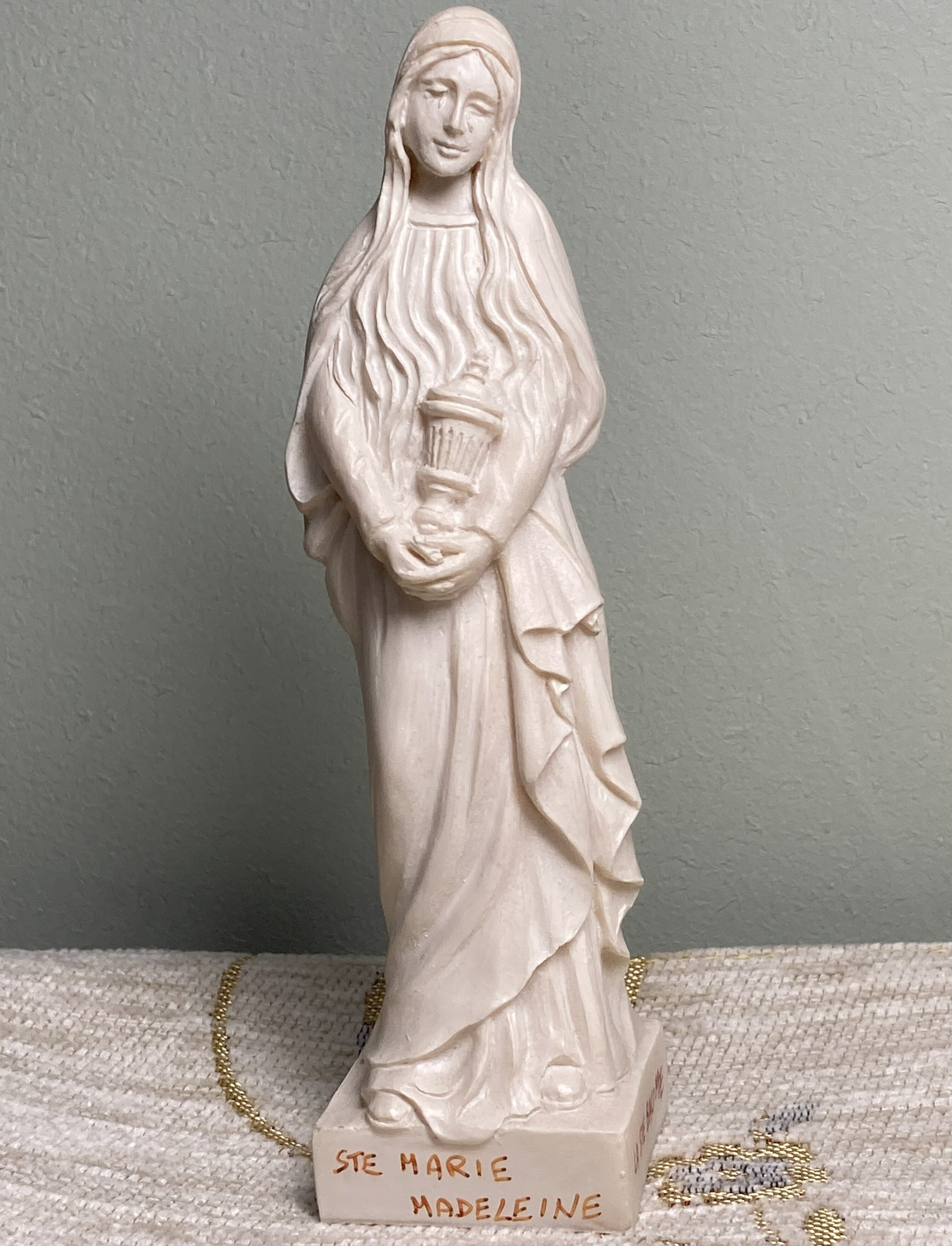 マグラダのマリア マグダラのマリア (シャンパーニュ) - Wikipedia