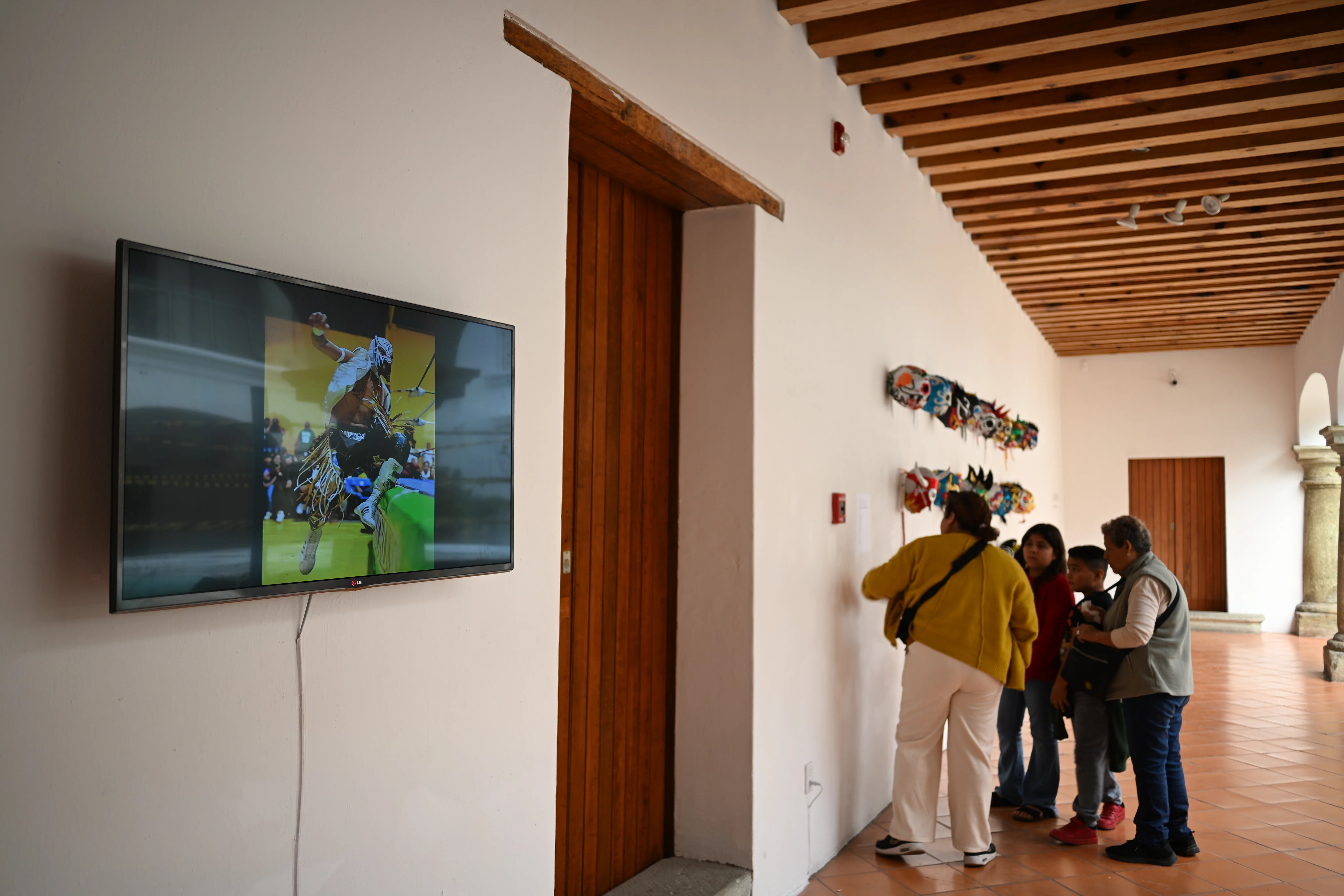 ルチャリブレ写真を美術館のイベントに提供しましたメキシコ・オアハカ