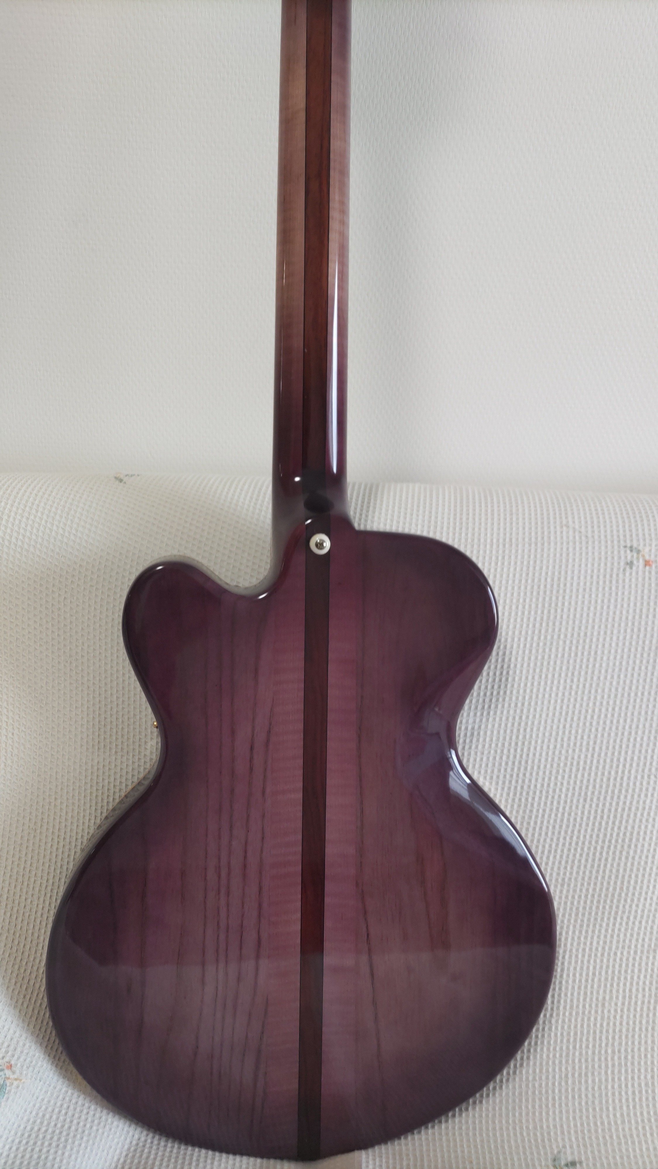 STORK オーダーギター 単板削出しトップ スルーネック ホロウボディ