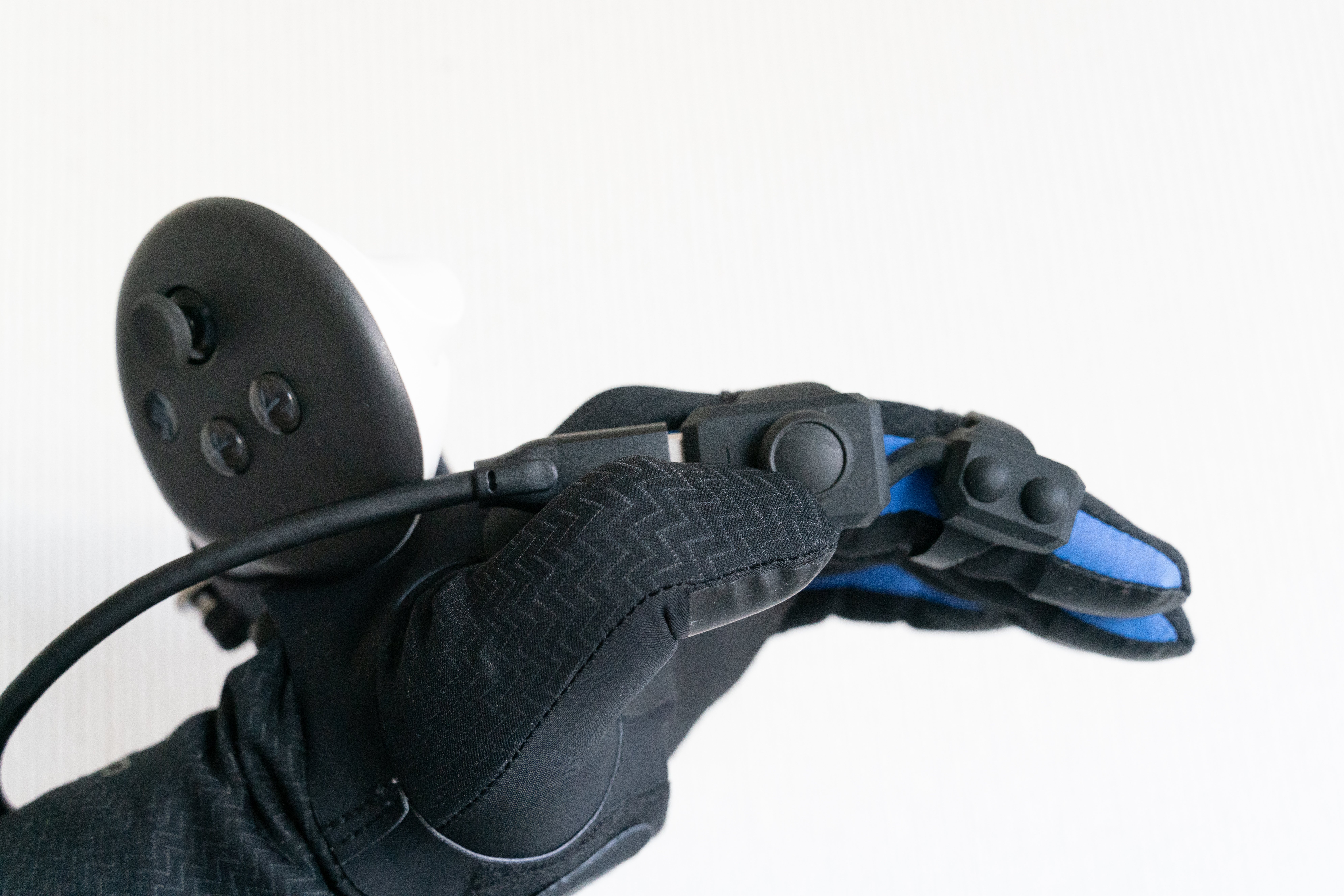 UDCAP VRグローブレビュー：課題はあれど、得られるクロスモーダル知覚