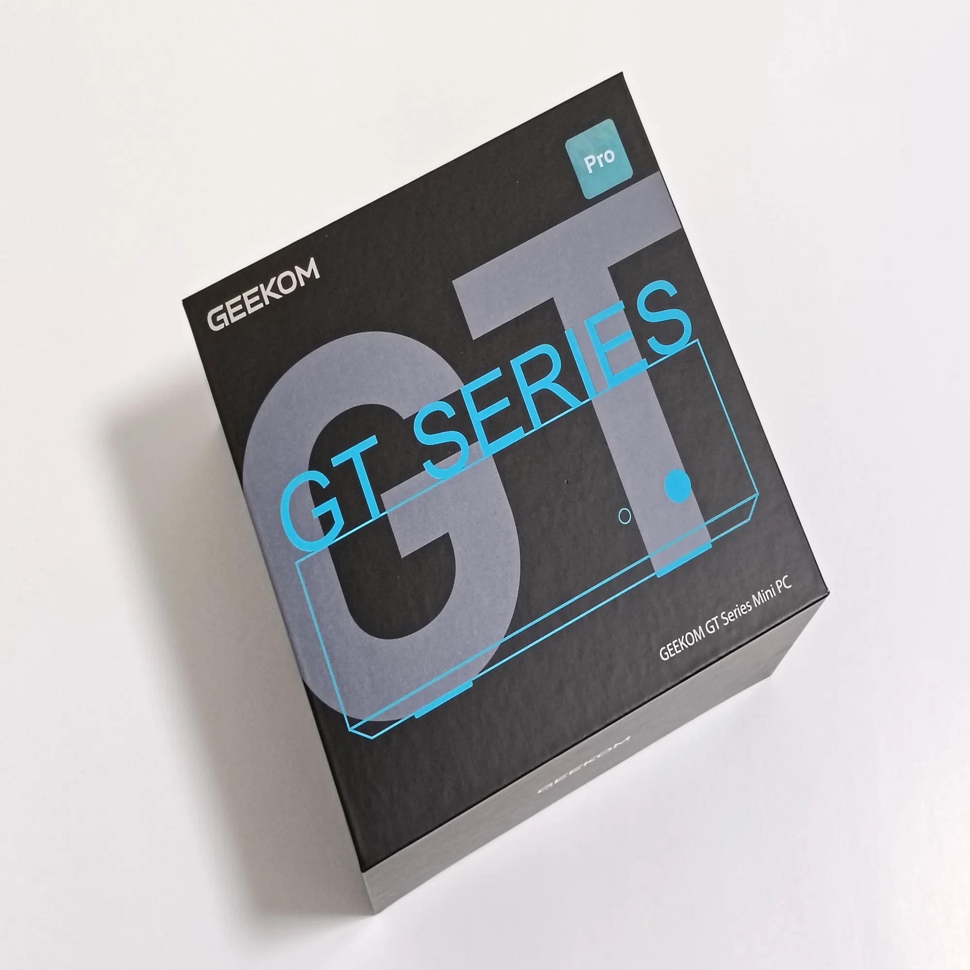 GEEKOM GT13 Pro 2025 Editionを試す｜「Intelが入っていてほしい 
