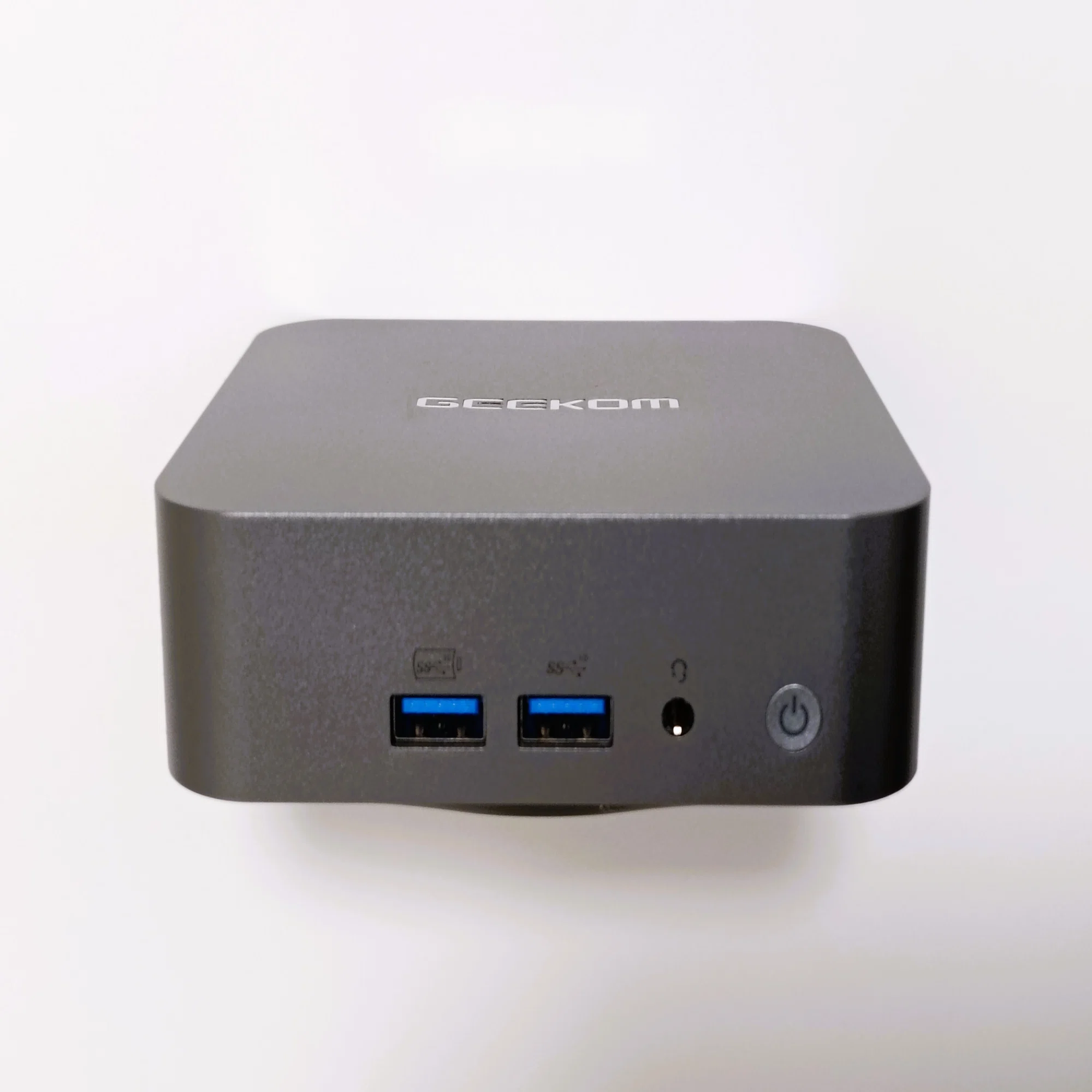 GEEKOM GT13 Pro 2025 Editionを試す｜「Intelが入っていてほしい 