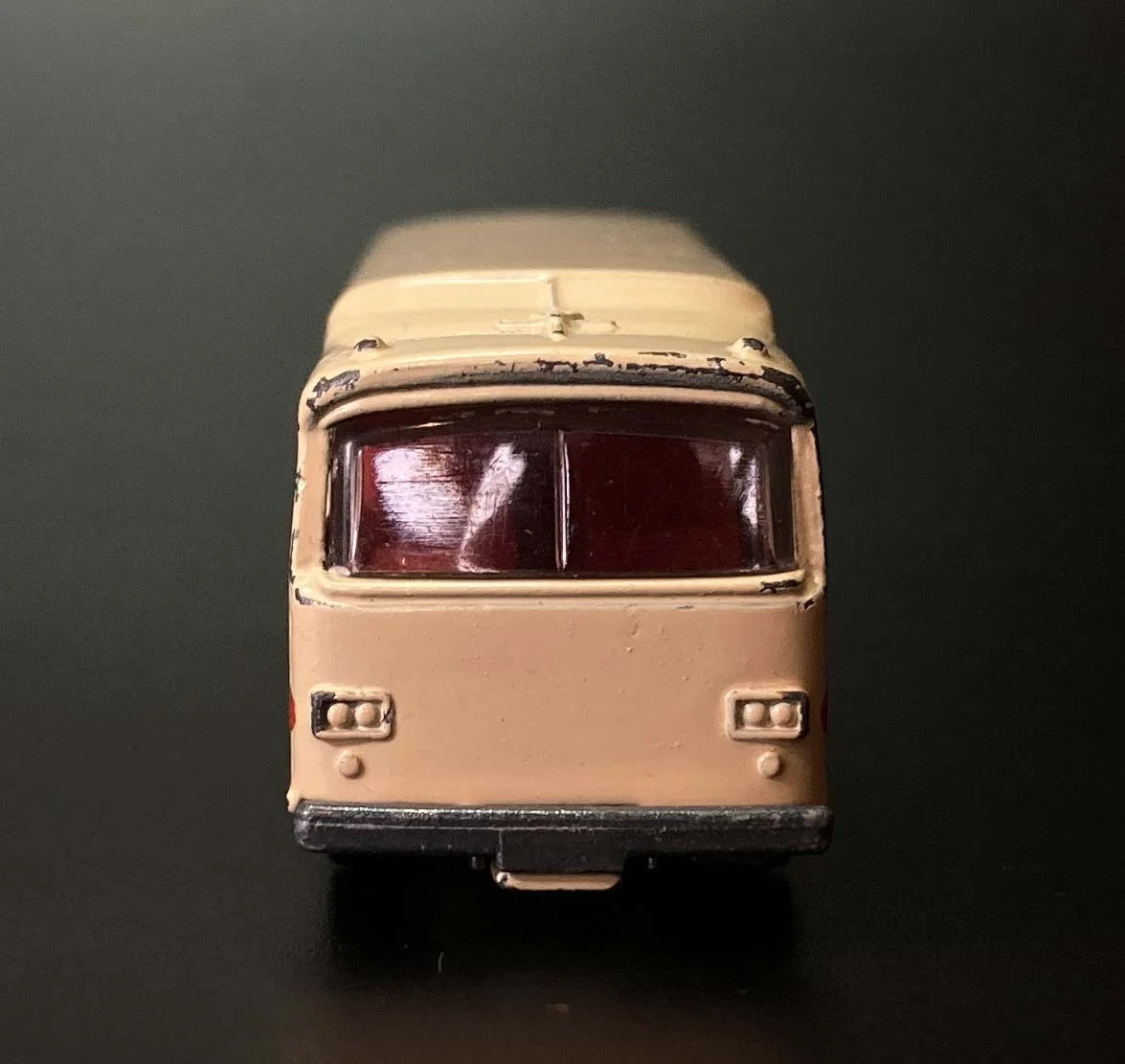 昭和トミカの小さな旅 ― 富士重工セミデッカー型バス｜レトロプレイランド