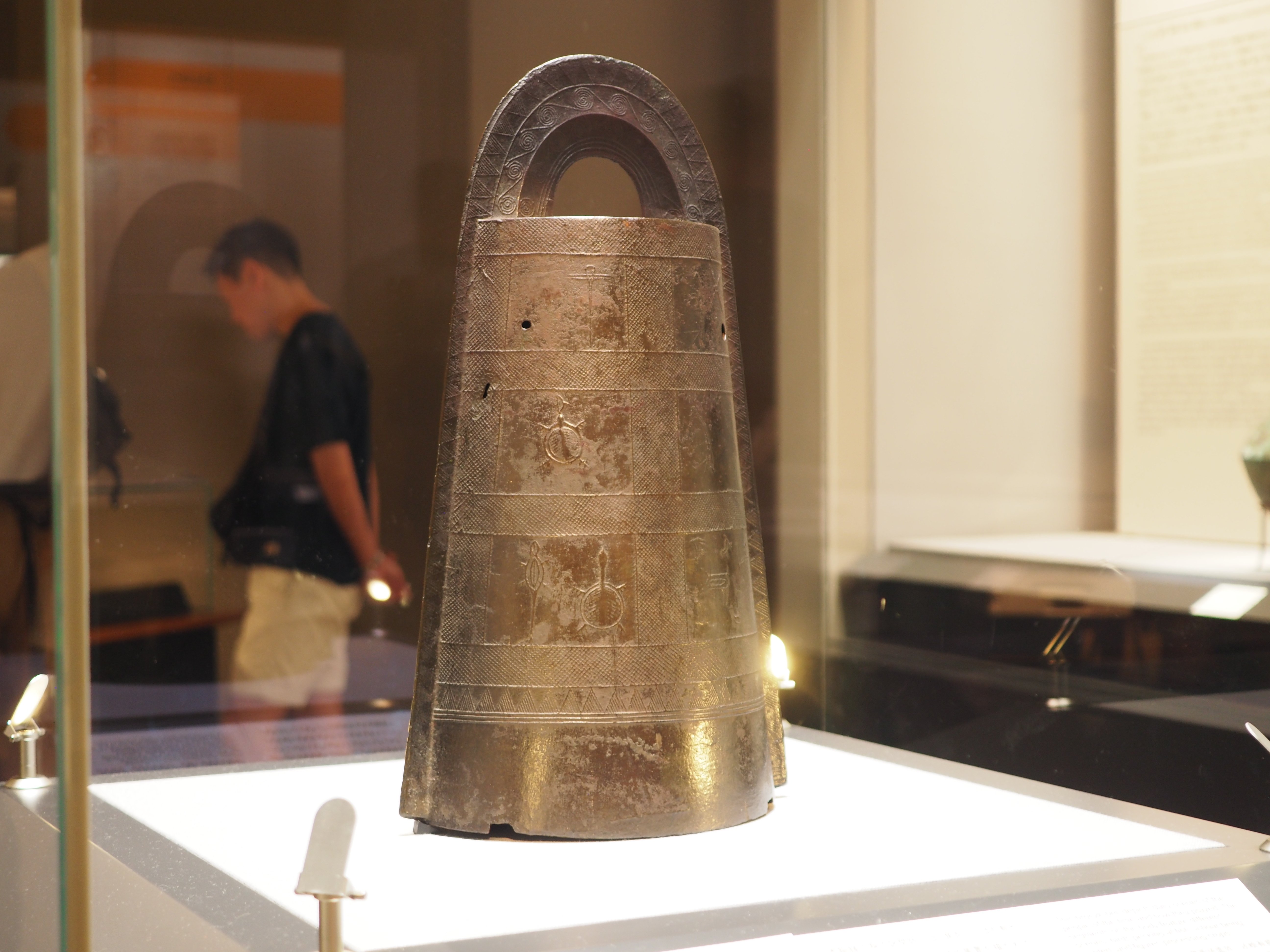 銅 細工 中国神話西遊記三打白骨精 屏風 挿屏 茶台 文机 装飾品 工芸品 置物 銅 細工 中国神話西遊記三打白骨精 屏風 挿屏 茶台 文机 装飾品