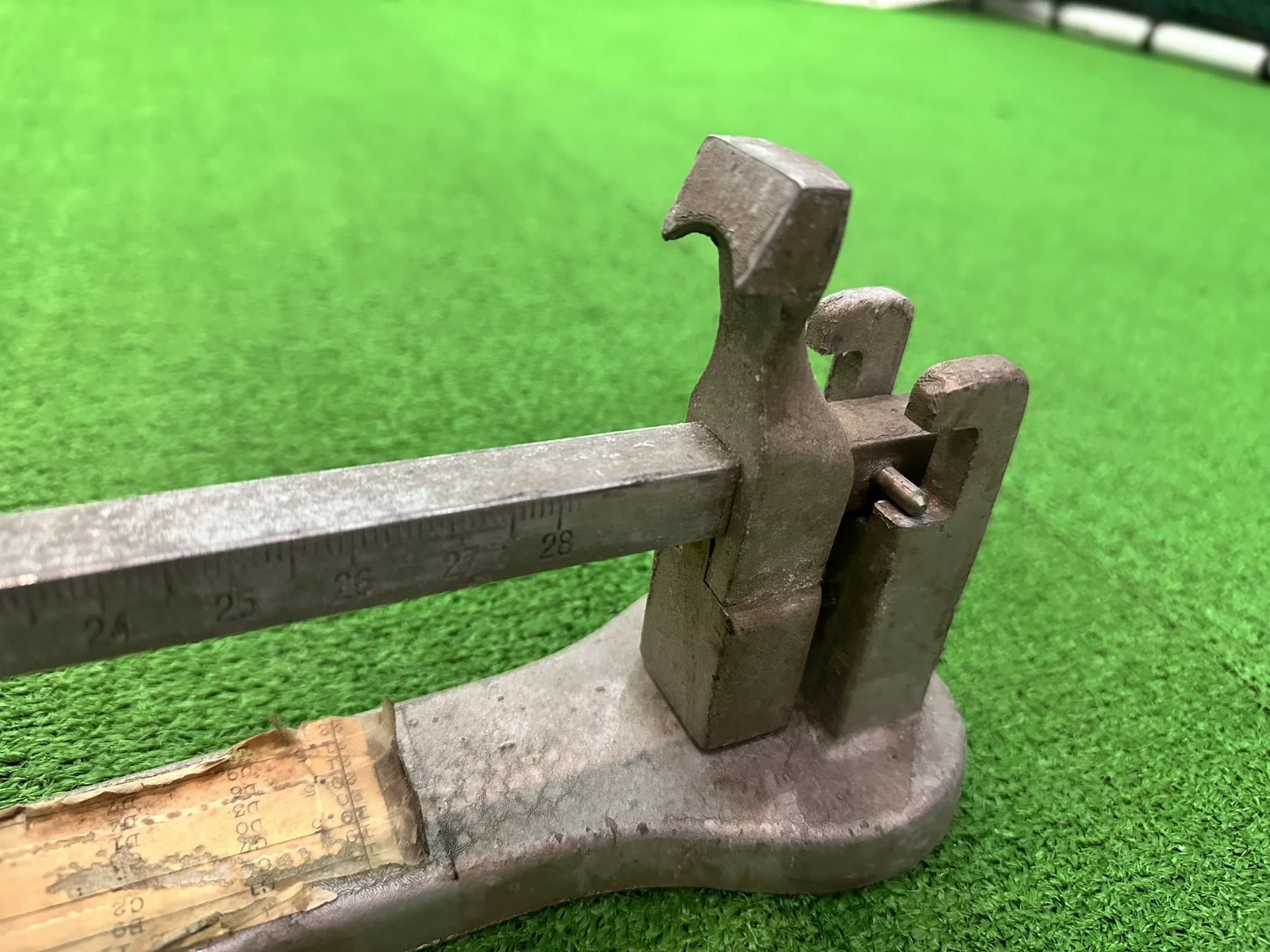 スイングバランス計の比較とT型フォード｜BoseIronFactory(ファルコン