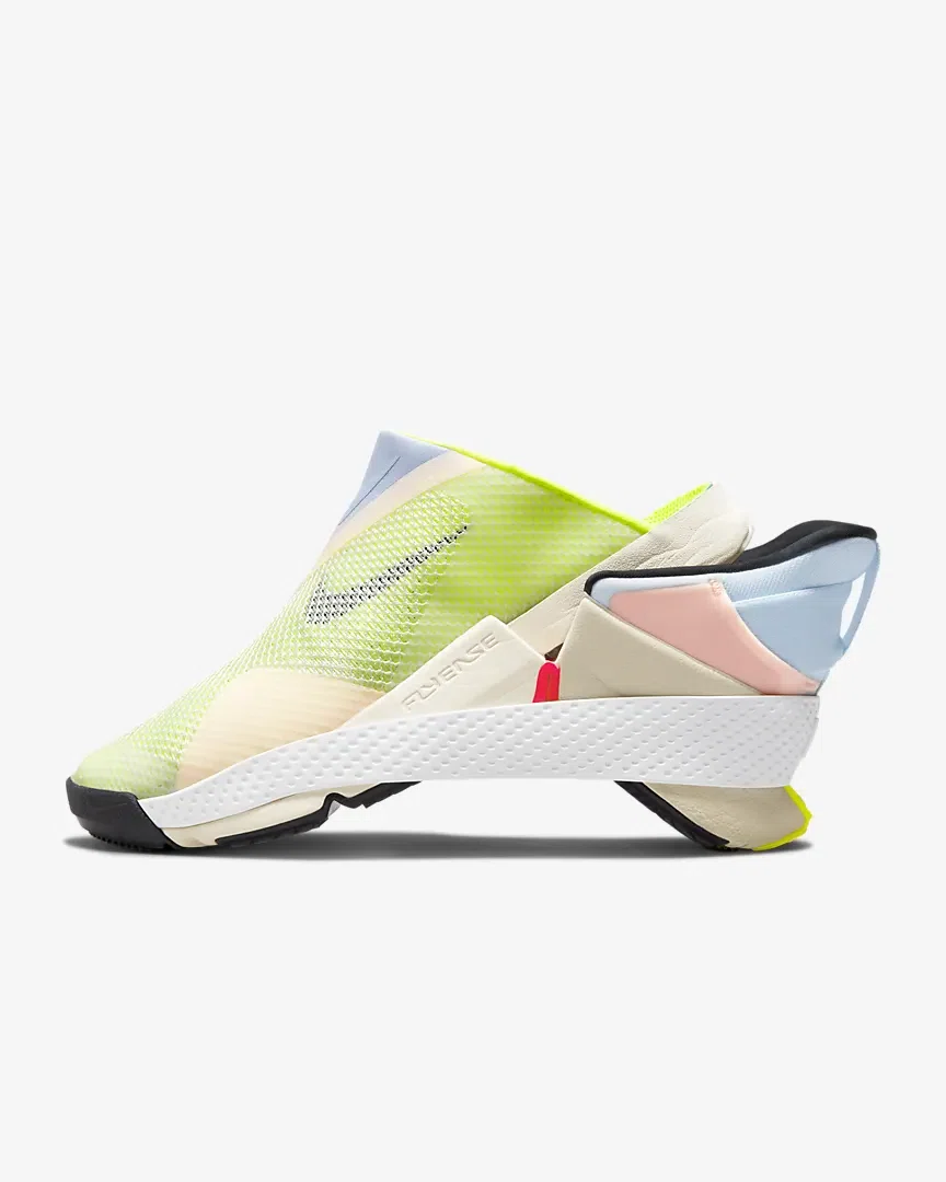 靴ひもなしでもフィットする靴 NIKE「GO FlyEase」｜shigorox