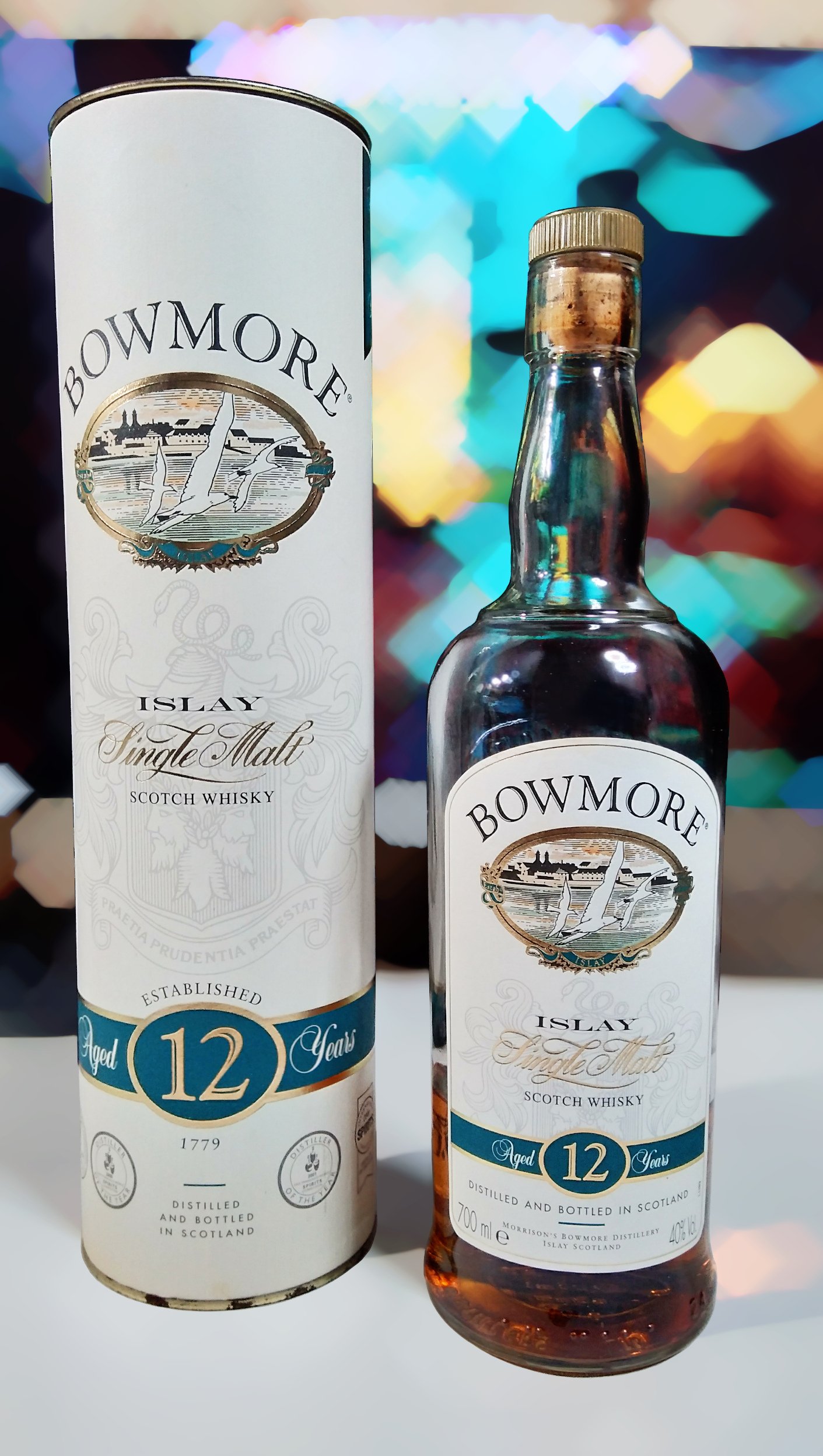 BOWMORE 12年 カモメラベル　グラス付き 本日のヤバい酒『ボウモア12年（カモメラベル）』｜結城わんこ