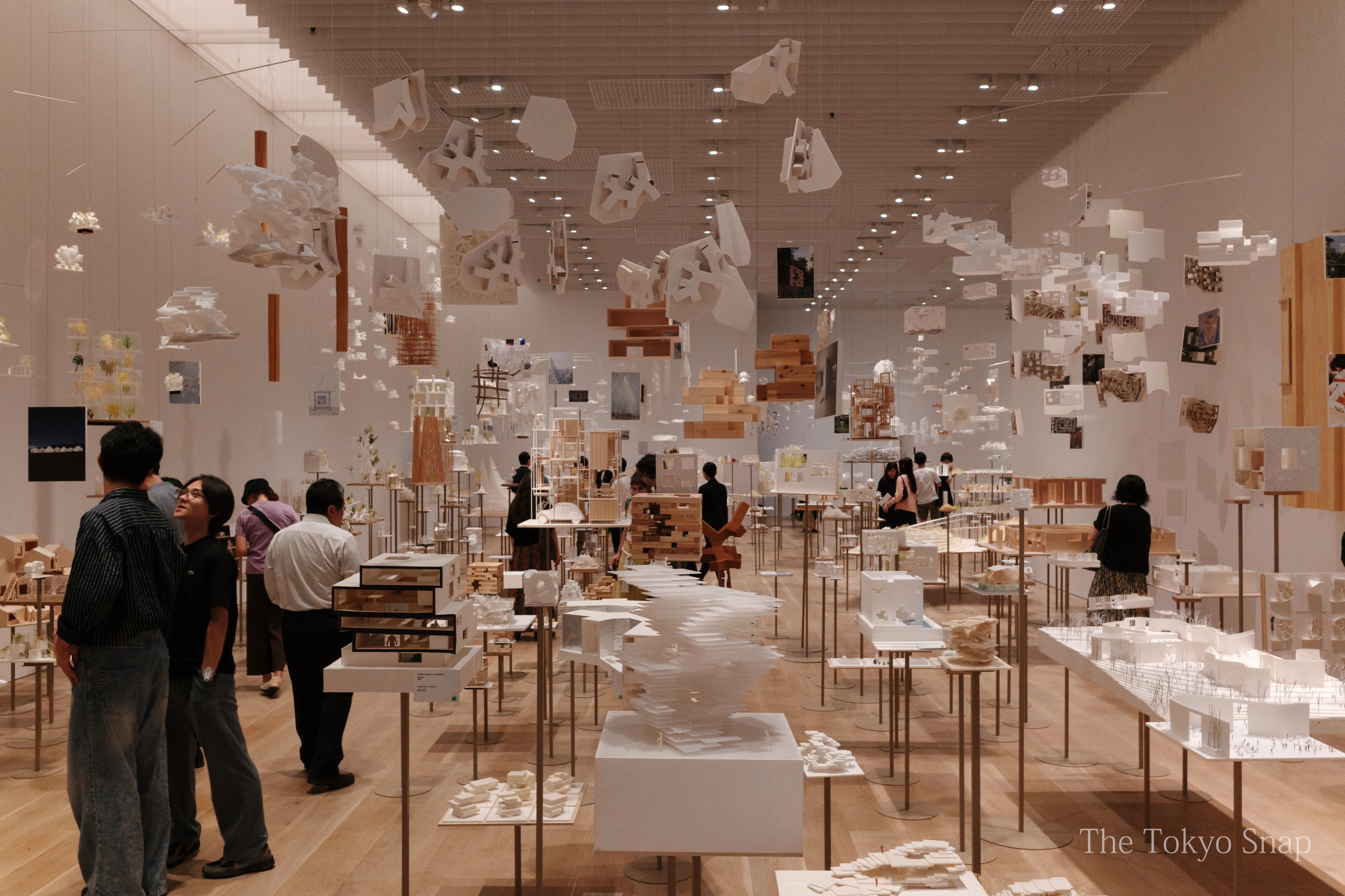 GR IVと歩く六本木 森美術館「藤本壮介の建築：原初・未来・森」の風景