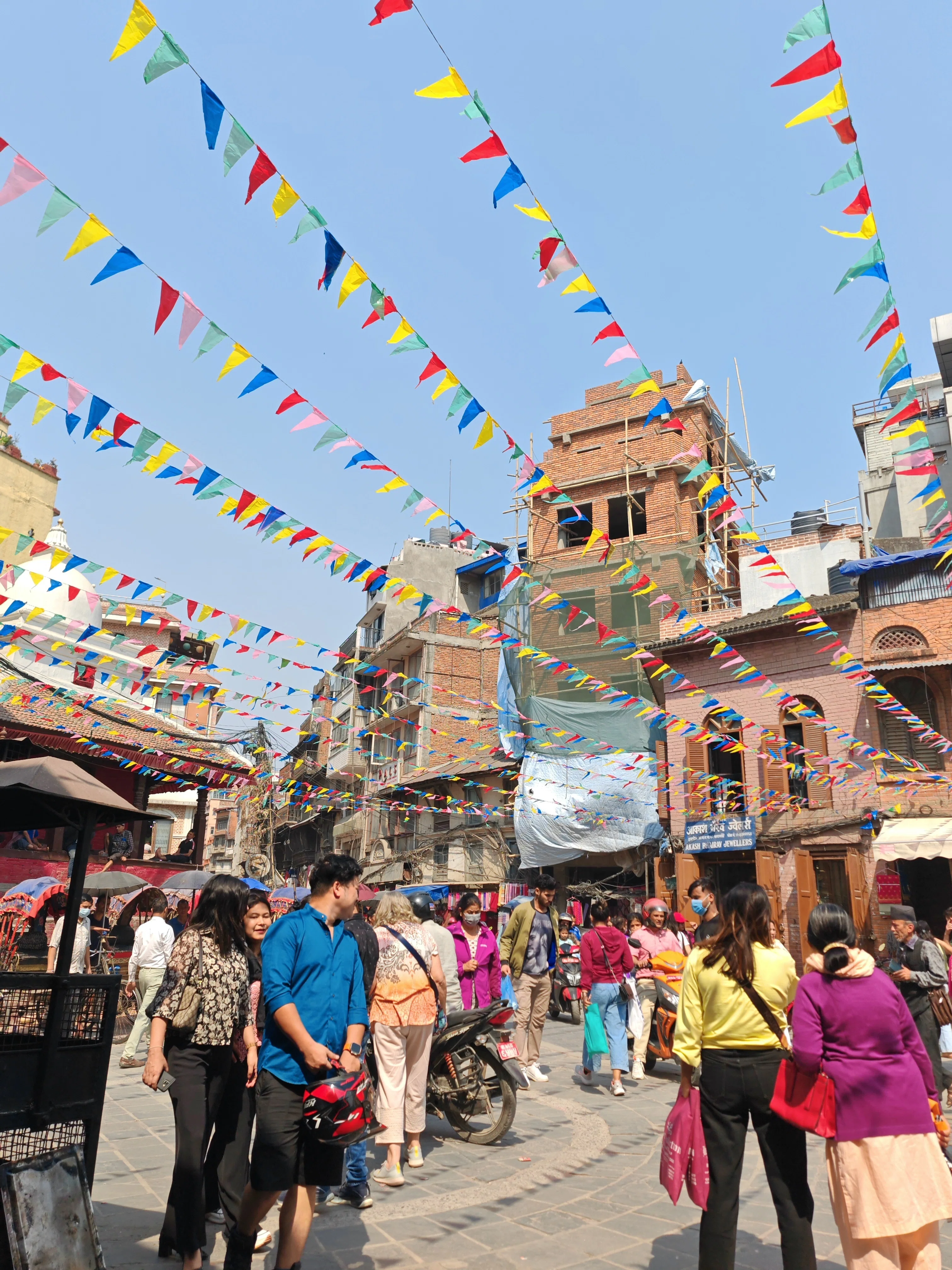 🇳🇵GWのネパール旅行記 1 | 混沌と祈りの首都カトマンズ①｜しゅう