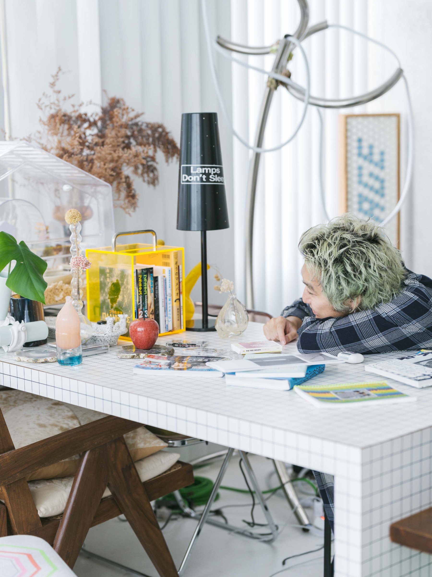 初対面でも衝動のまま駆け抜けろ（Anywhere Book Case デザインの