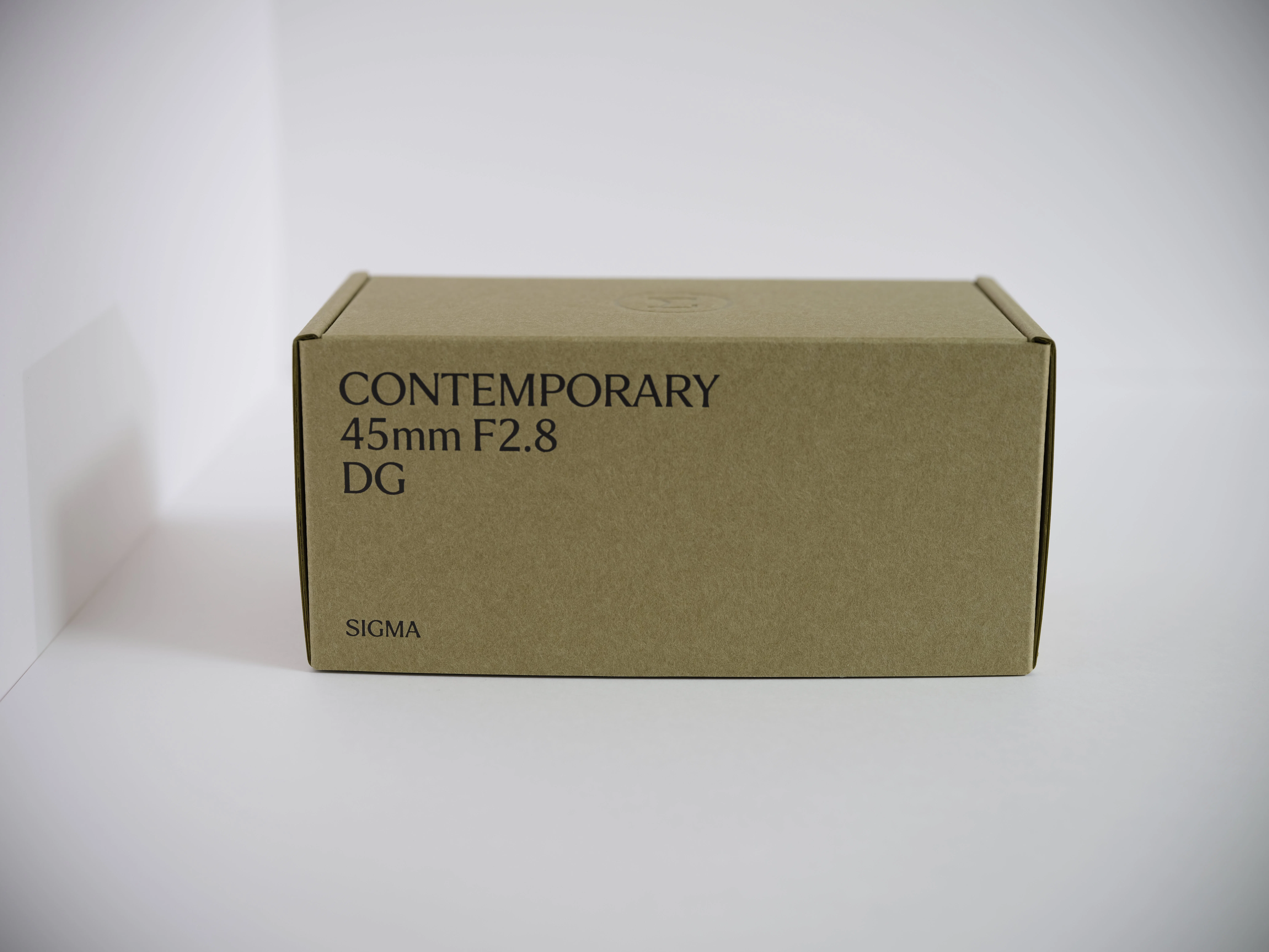 SIGMA 45mm F2.8 DG DN 単焦点レンズ 箱あり レビュー】BF's Best Friend. SIGMA 45mm F2.8 DG | ContemporaryをBF