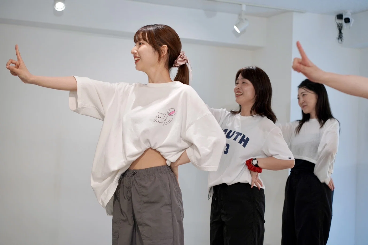 K-POPらしいダンスレッスン着の選び方【大人女性向け】｜Lady Dance School