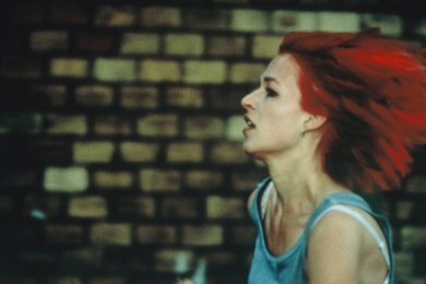 映画のおもしろさを満喫できる『ラン・ローラ・ラン』（1998年
