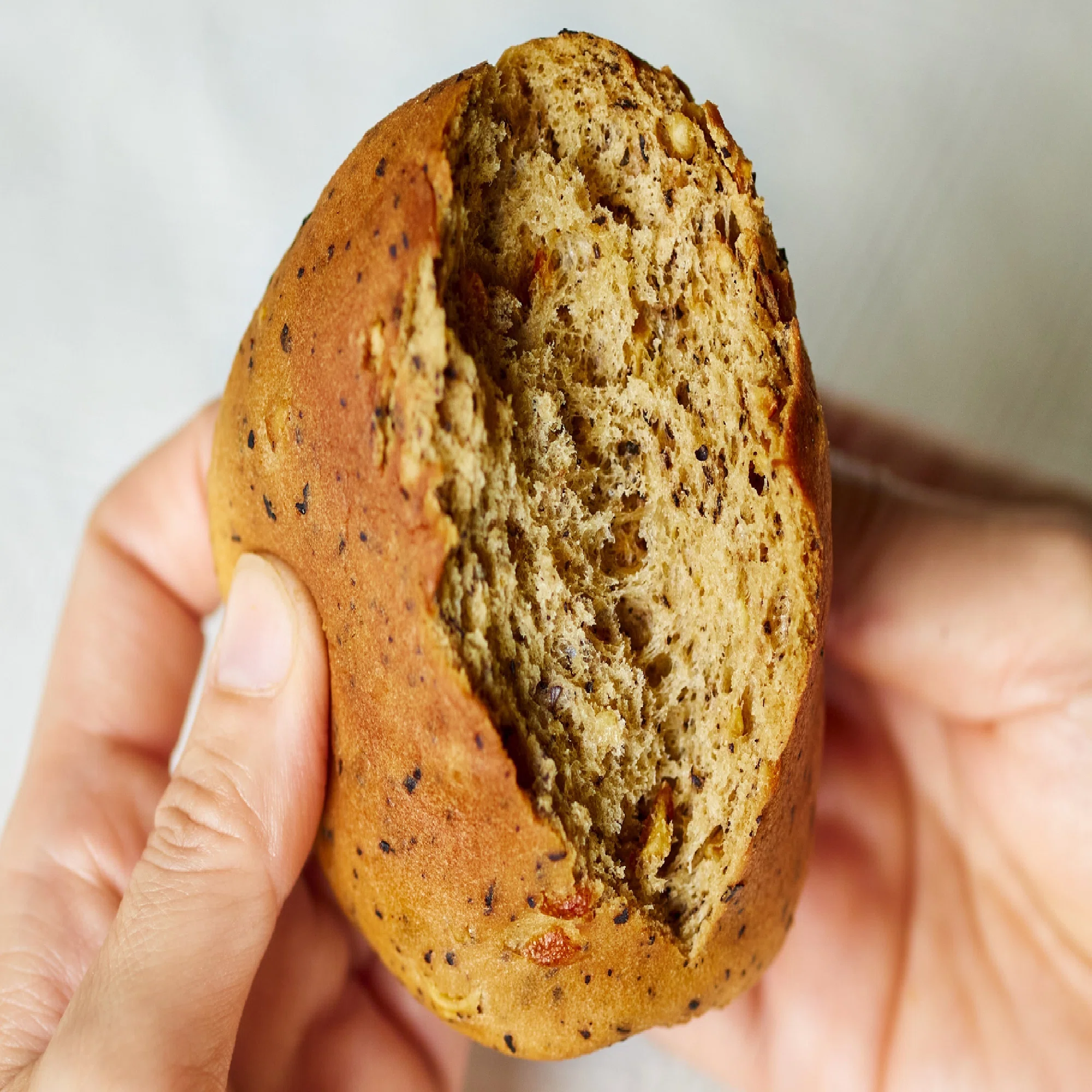 サブスク徹底解説】「ZENB BREAD（ゼンブブレッド）」小麦粉不使用、黄 