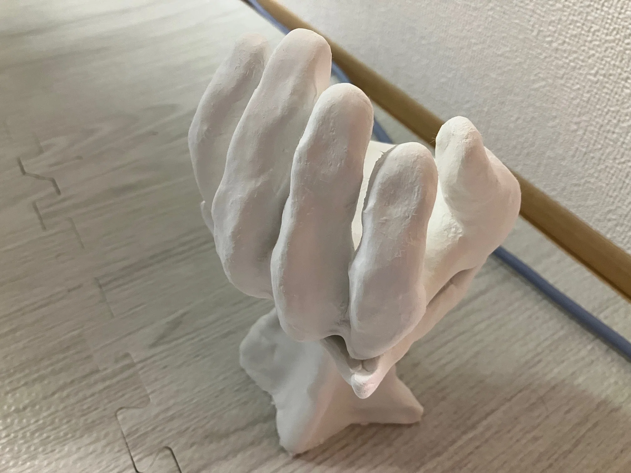 突然の紙粘土による造形3 -手を作る。そして伝説へ-｜fujekko