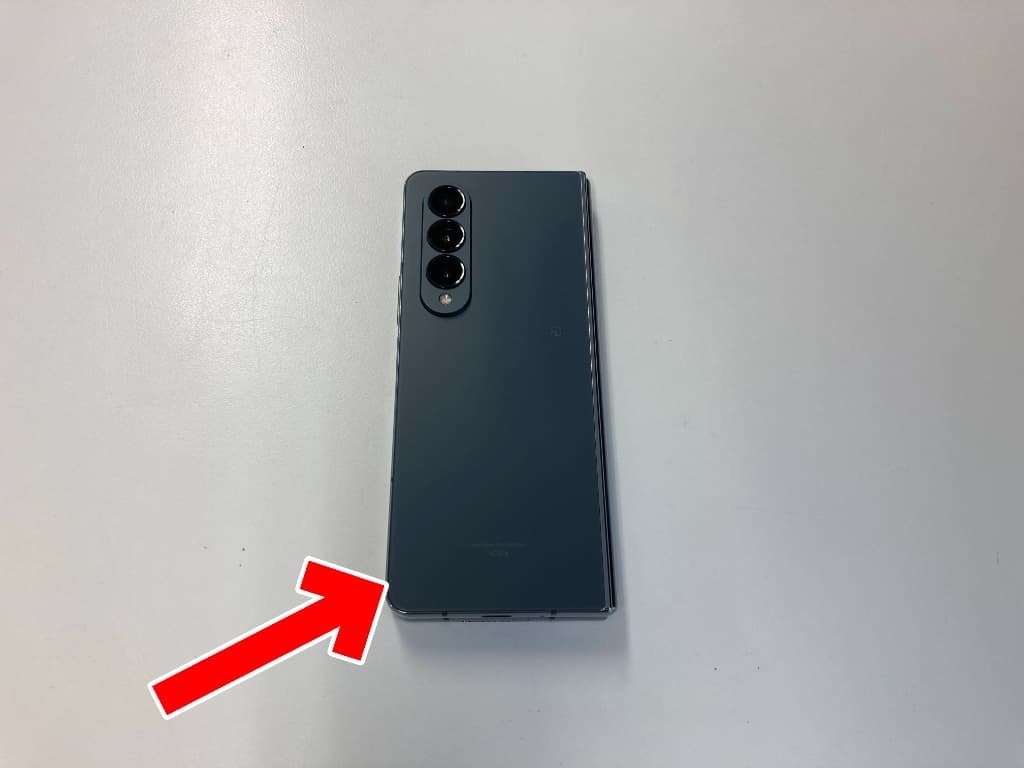 Galaxy Z Fold4のバッテリー交換を8580円で対応中！CheckBATTERYや電池