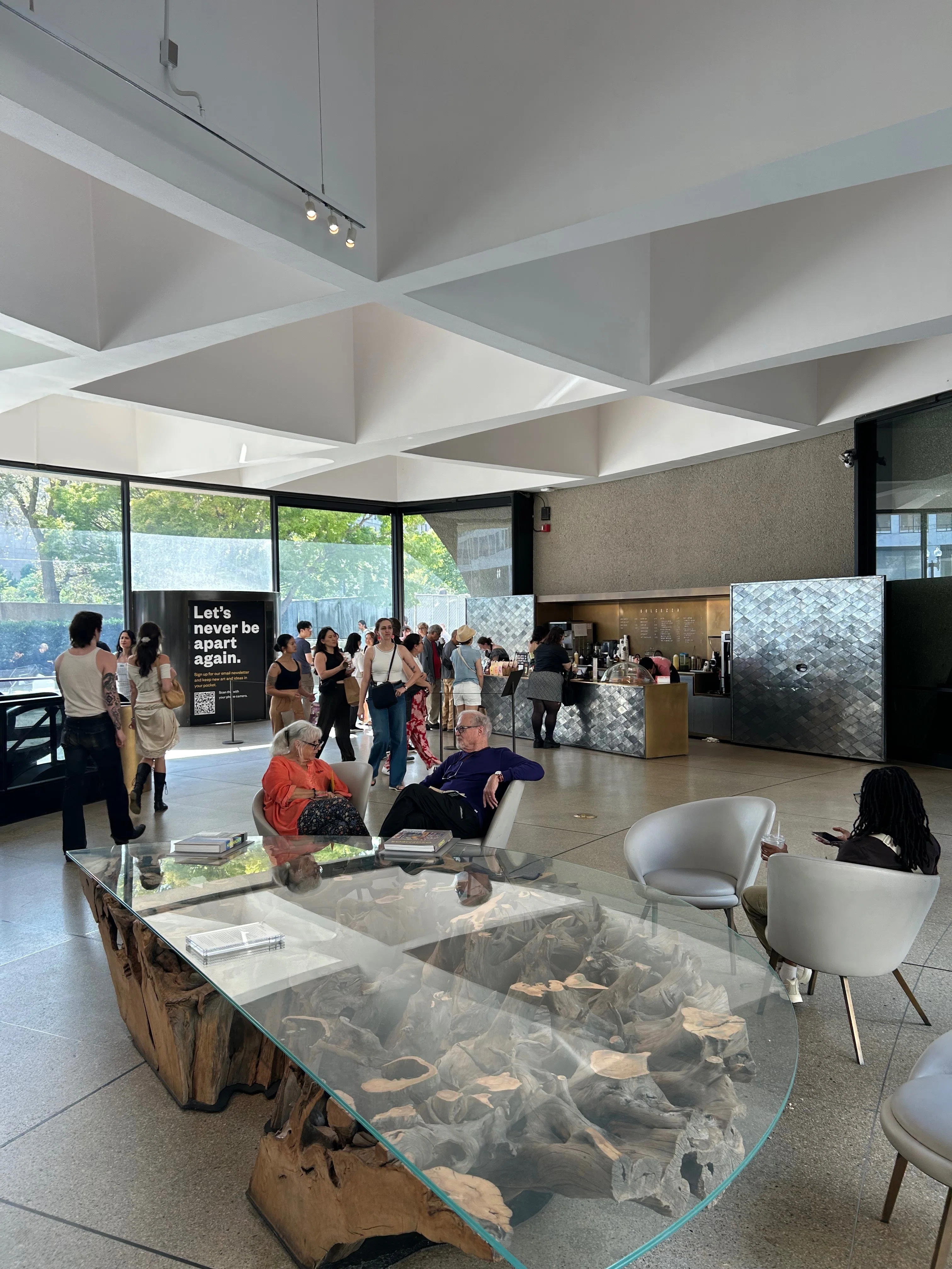 ワシントンD.C.観光案内（Hirshhorn Museum）｜栗田さん