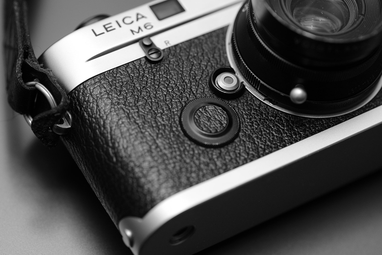 極私的写真講座」36 M6 110円の至福｜関幸貴
