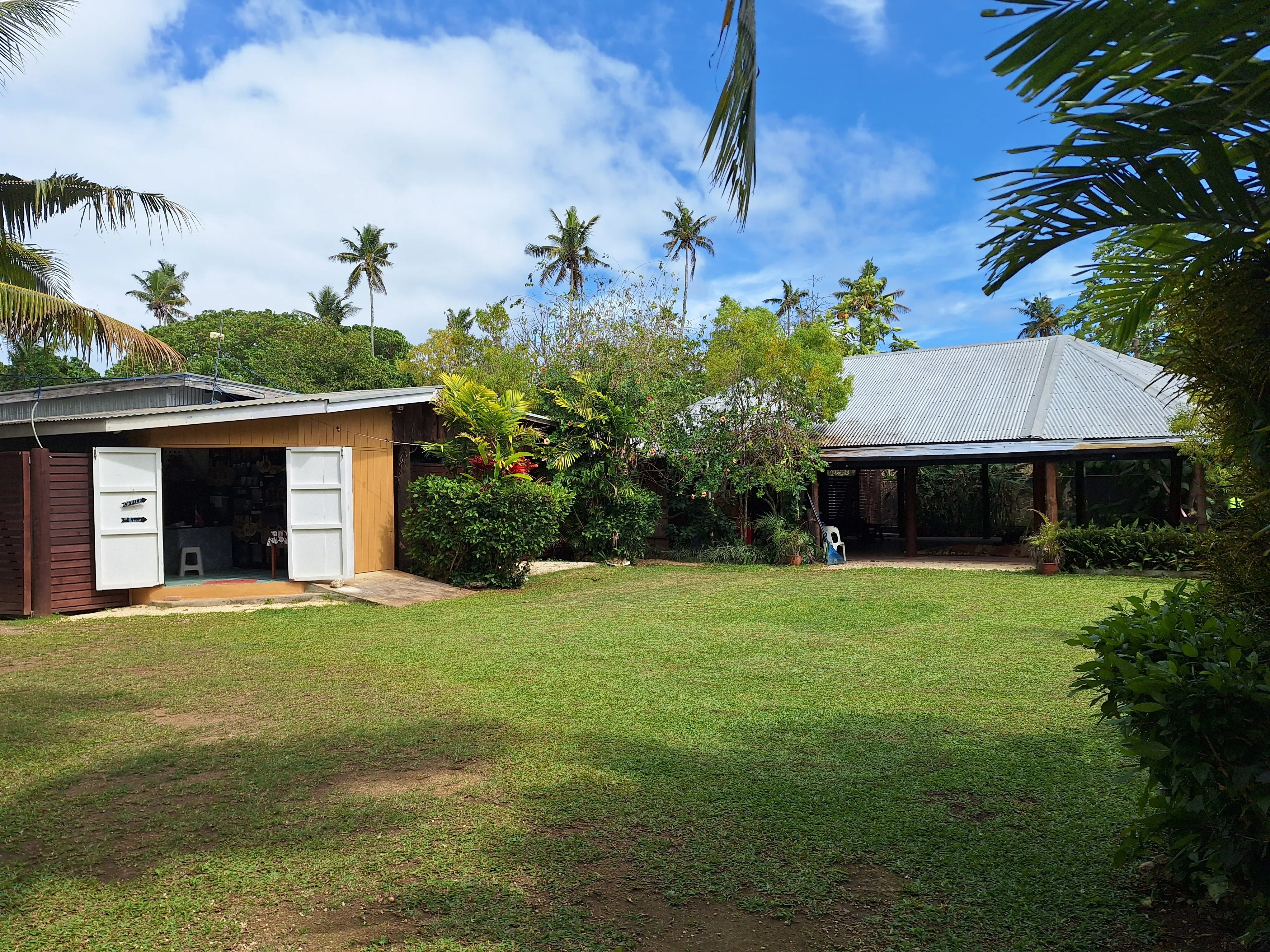 トンガ旅🇹🇴：素敵なトンガ文化村をご紹介｜𝐊𝐄𝐍𝐒𝐊𝐘𝐖𝐀𝐋𝐊𝐄𝐑
