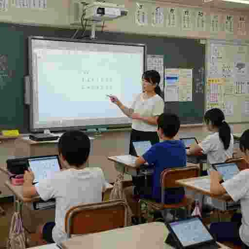 ICT教育 小学校 写真素材（サンプル）03