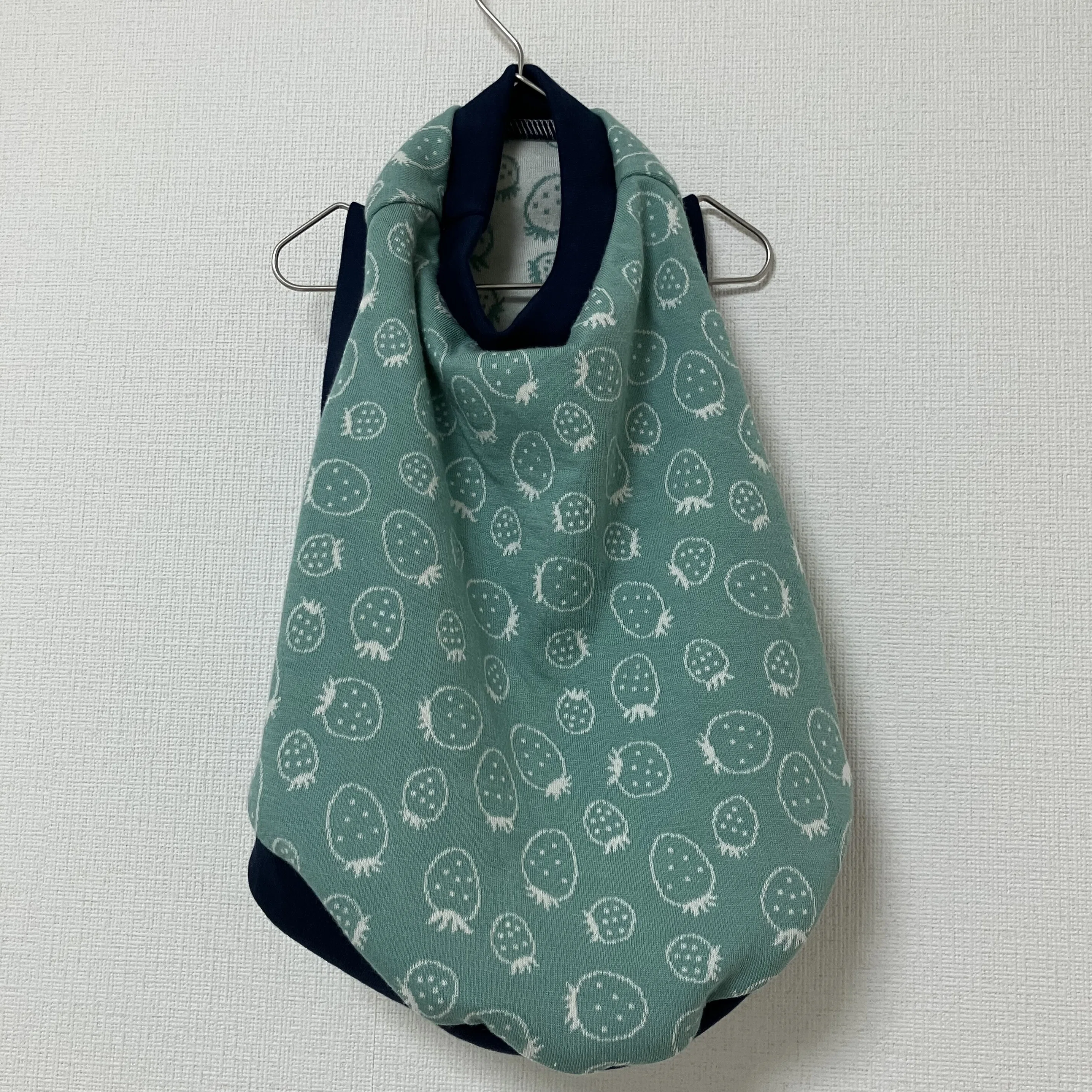 ニットソーイング格闘日記｜犬服作り｜Nora Needle