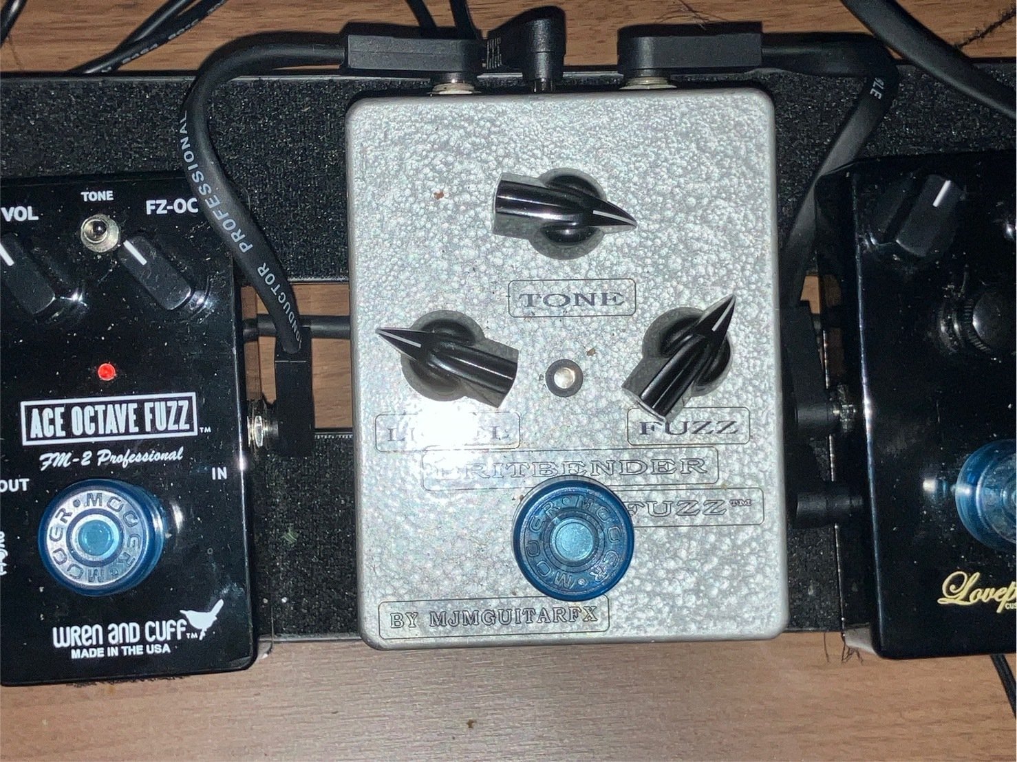 ギタリスト・DTMer必見】エフェクターボードの電源問題の最適解