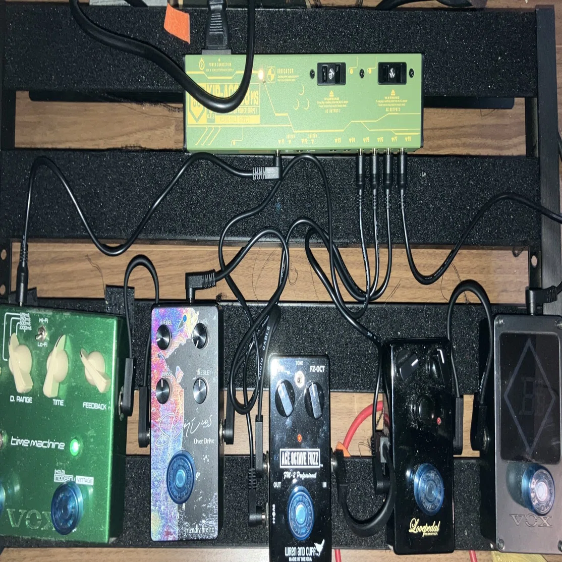 ギタリスト・DTMer必見】エフェクターボードの電源問題の最適解 