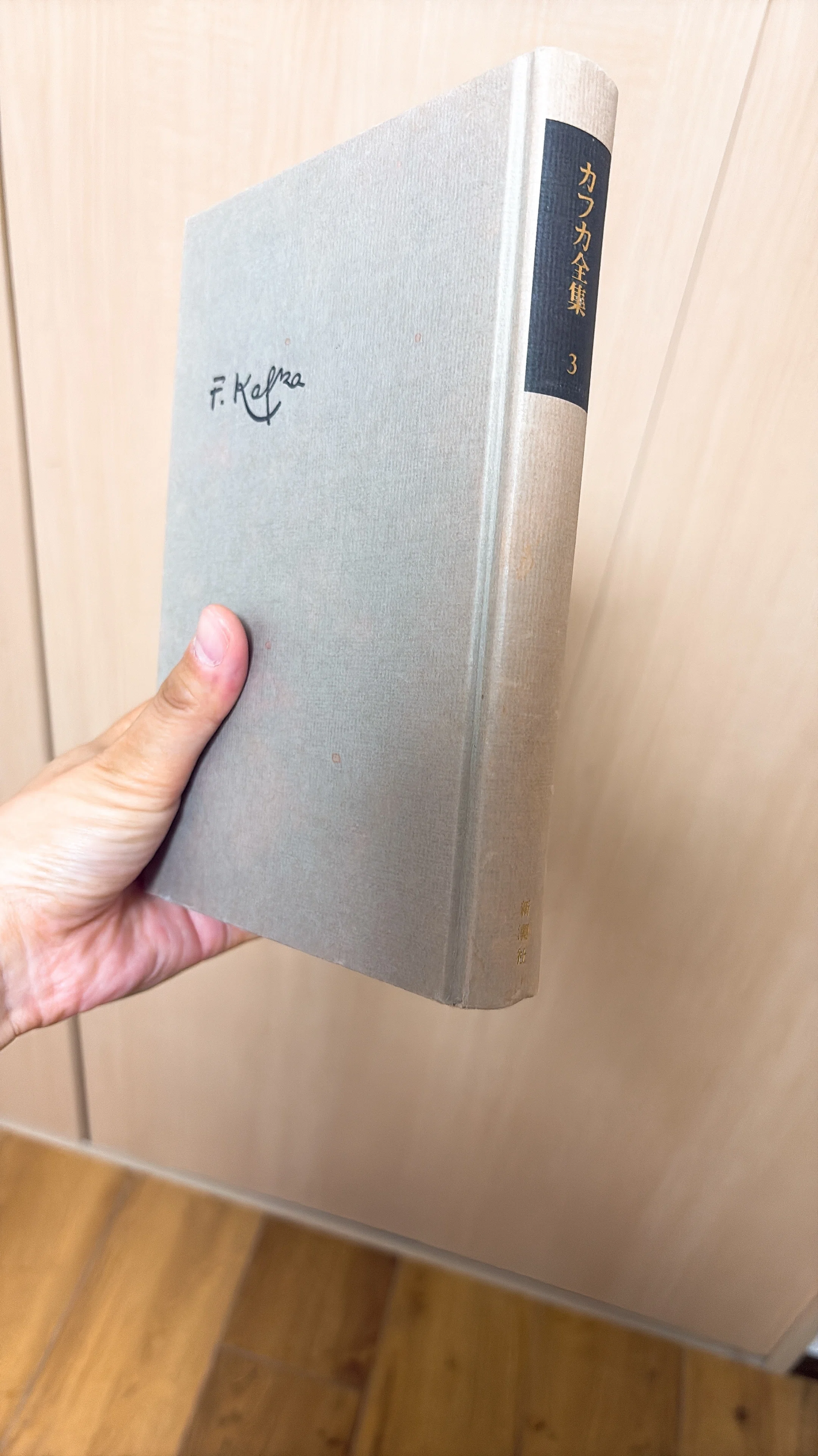 10年で10回引っ越した私が、それでも手放さなかった「10年本」10冊