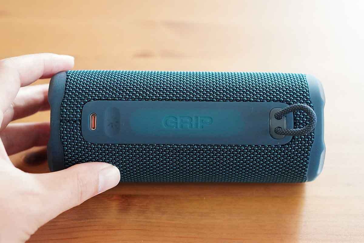 レビュー】JBL Grip 実機徹底解説｜防水・高音質・アンビエントライト
