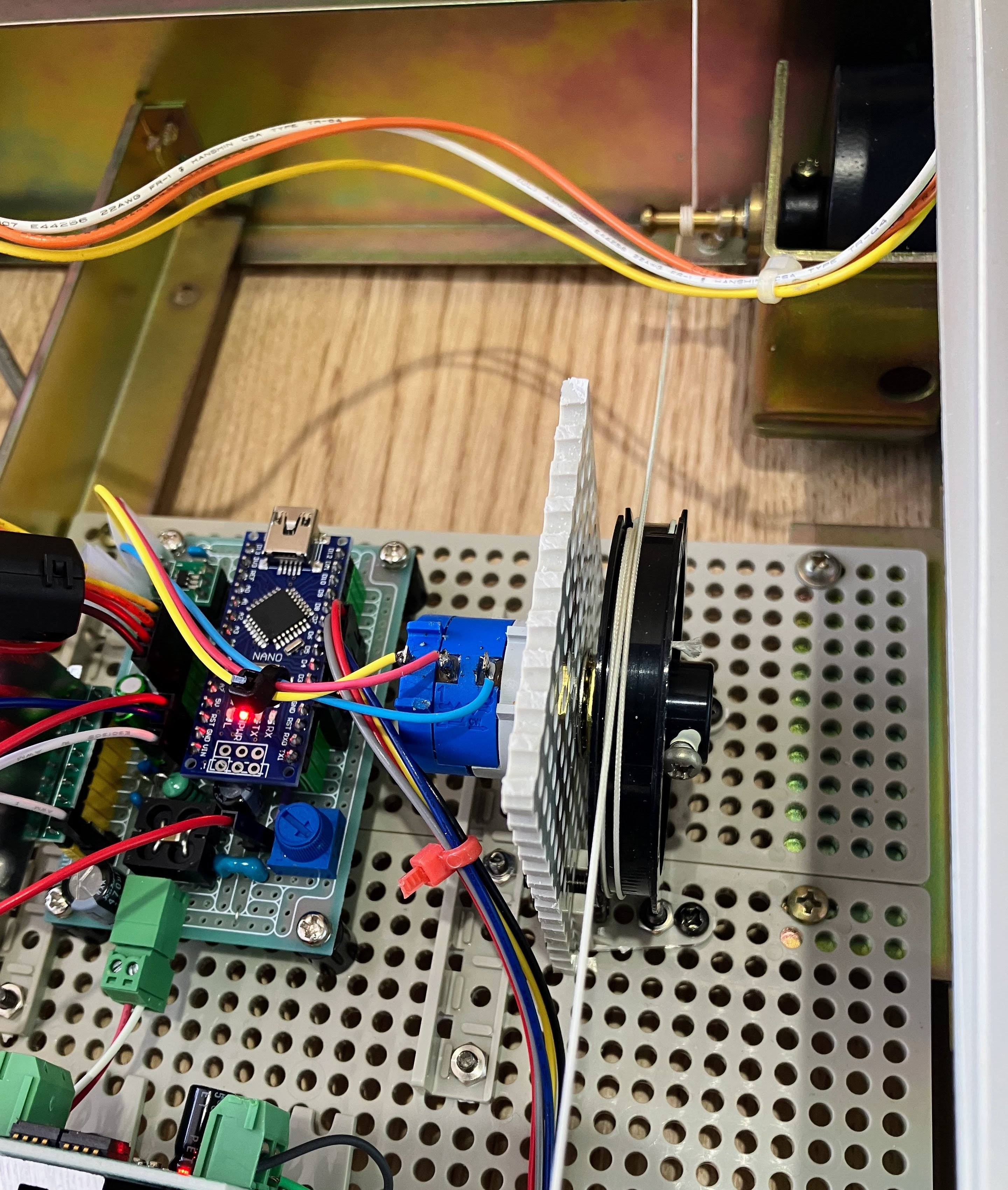 TEF6686を使用したアナログライクなFMチューナーの製作｜Thumb Inside