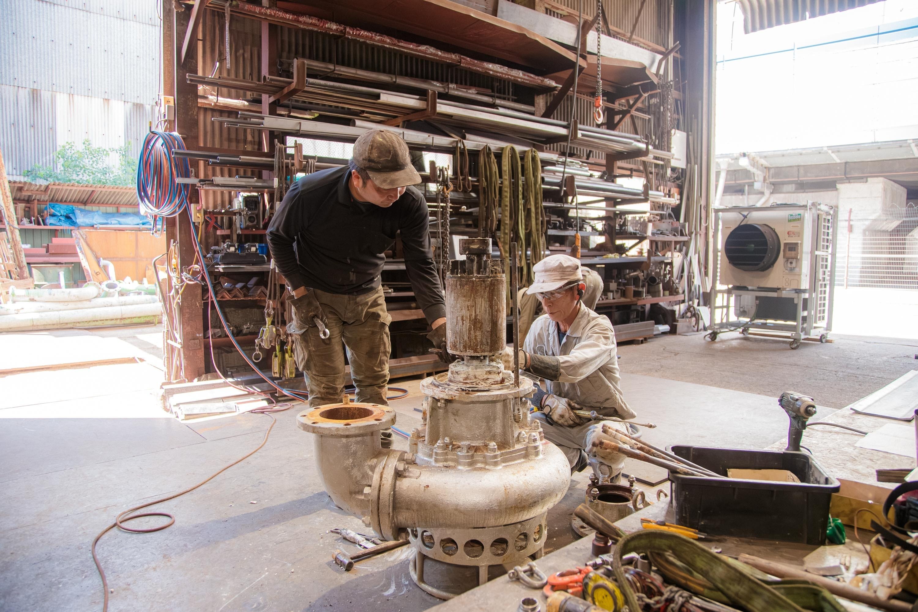 尼崎の町工場から“愛でるプロダクト”を」HIBANASが灯す、日常で愛さ