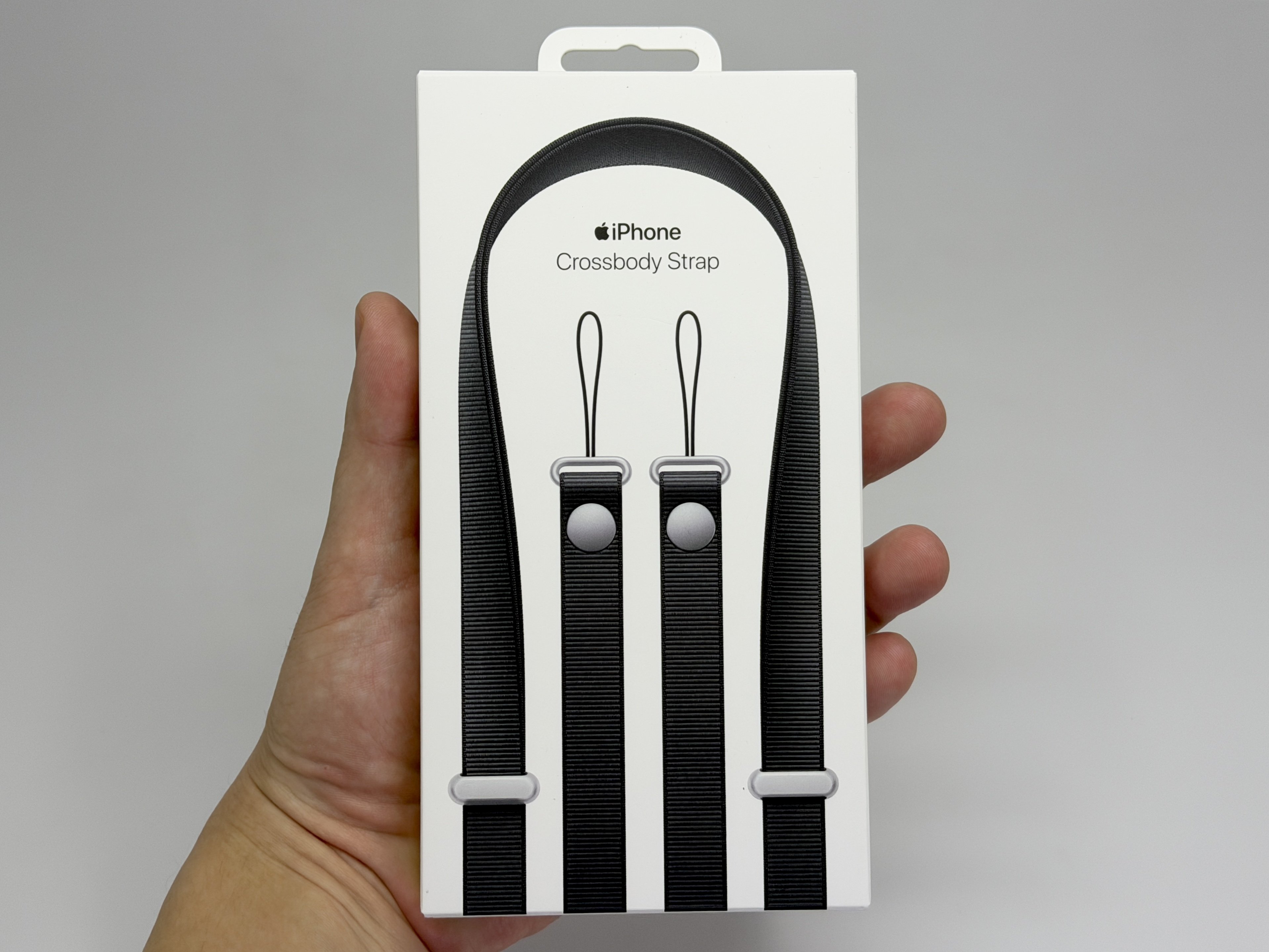 Appleのクロスボディストラップを活用するために無印良品のケースを