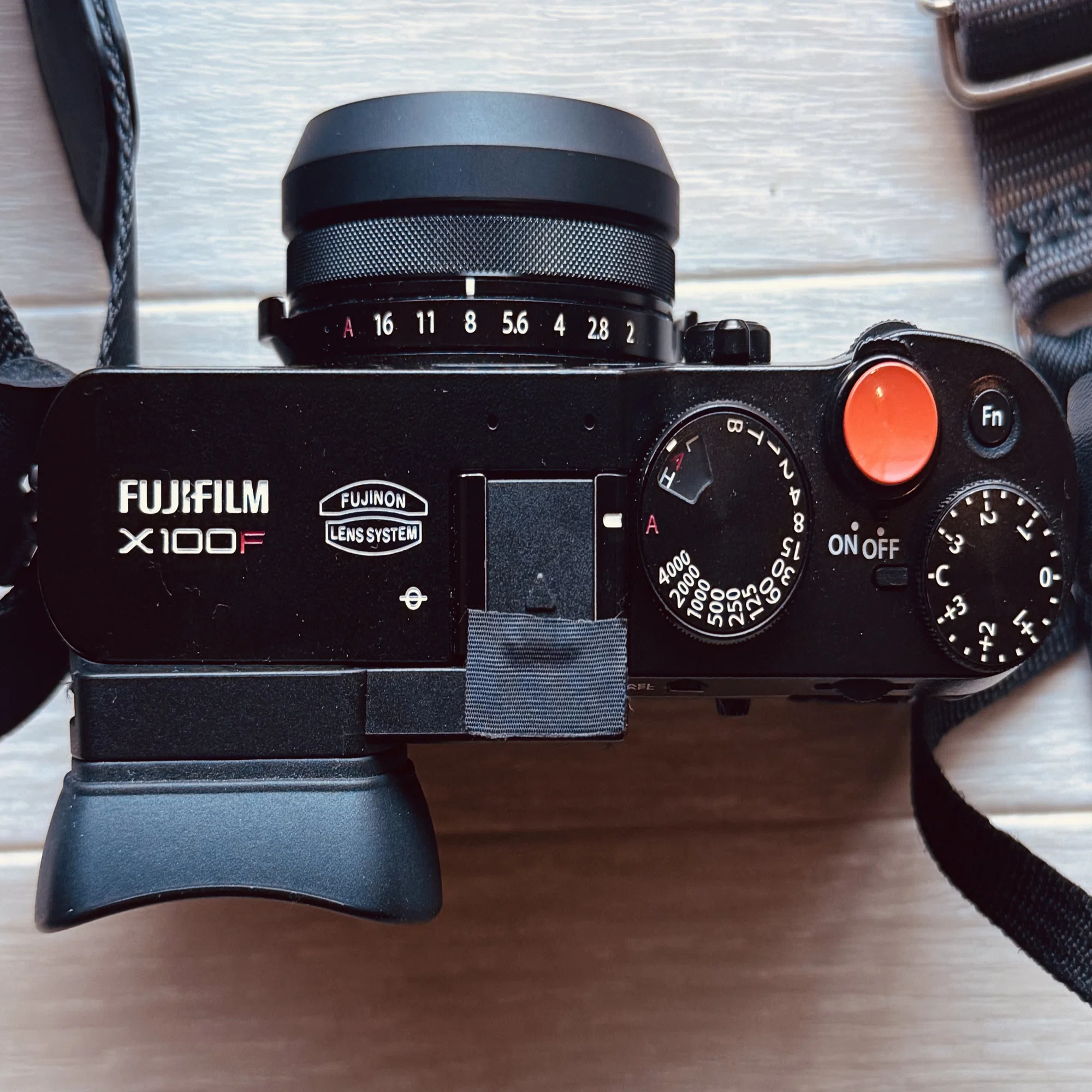 FUJIFILM X100F」不便で最高な