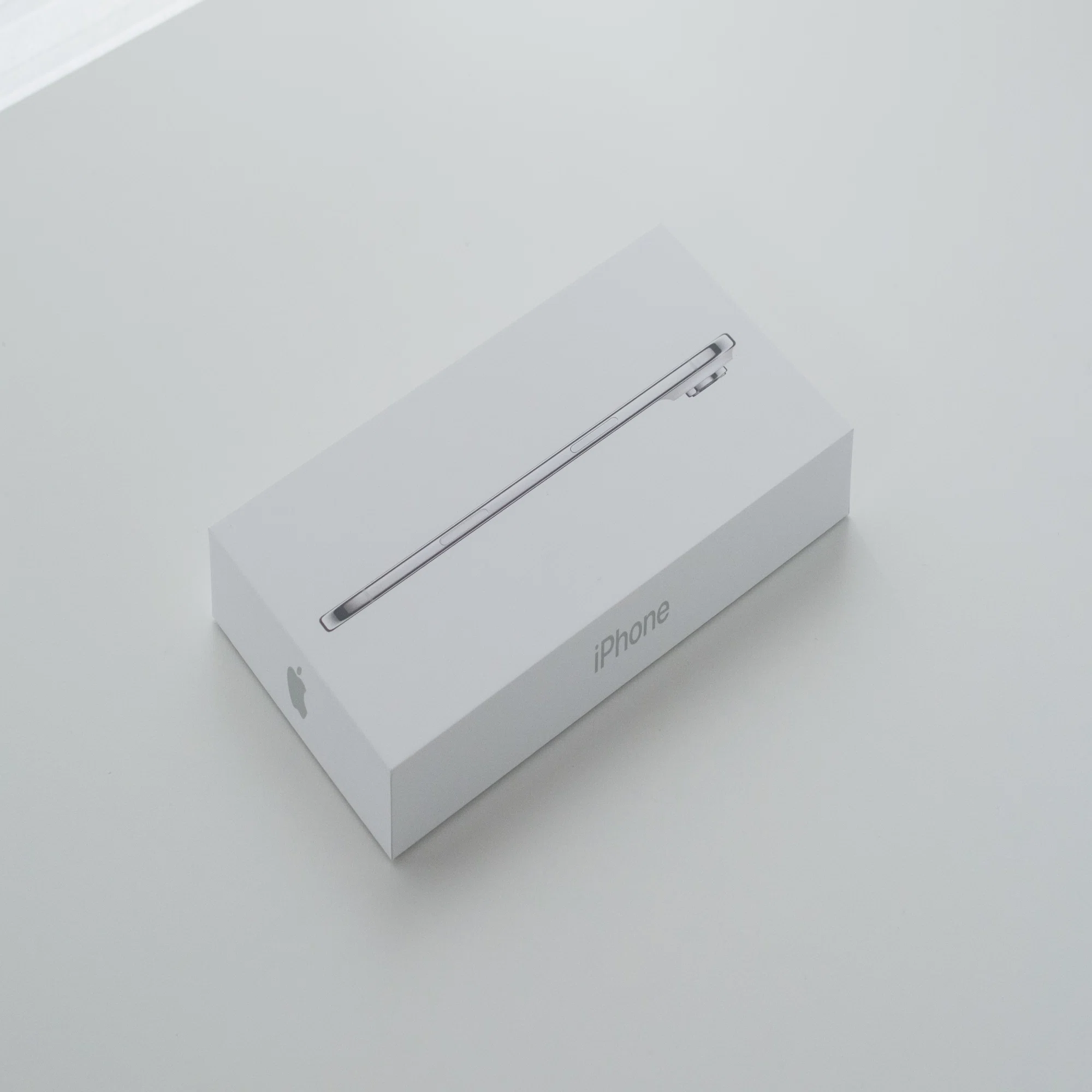 4年愛用したiPhone 13 miniからiPhone Airに買い替えた5つの理由 