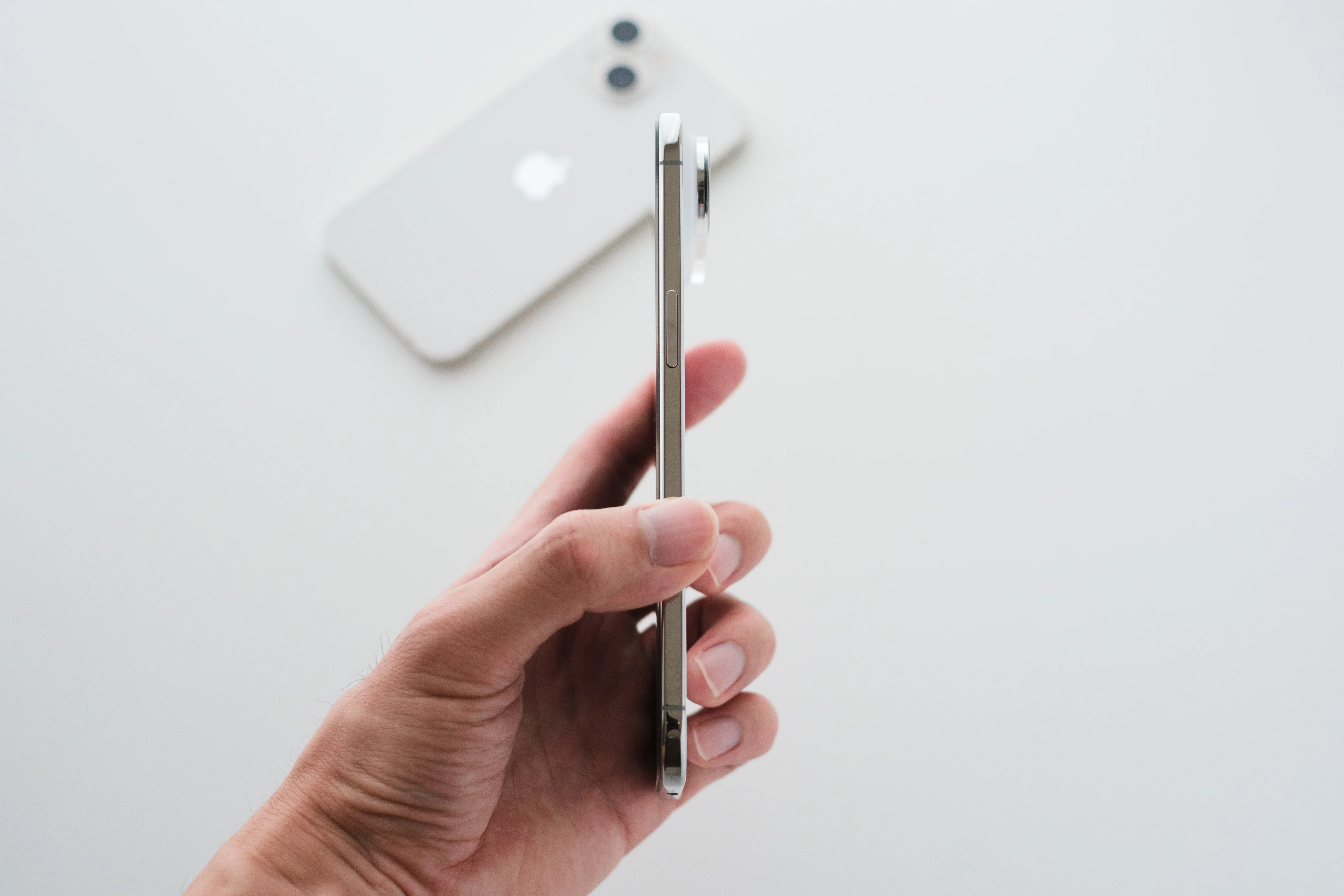値下げ=【バッテリー85%】Apple iPhone 13 Pro ゴールド