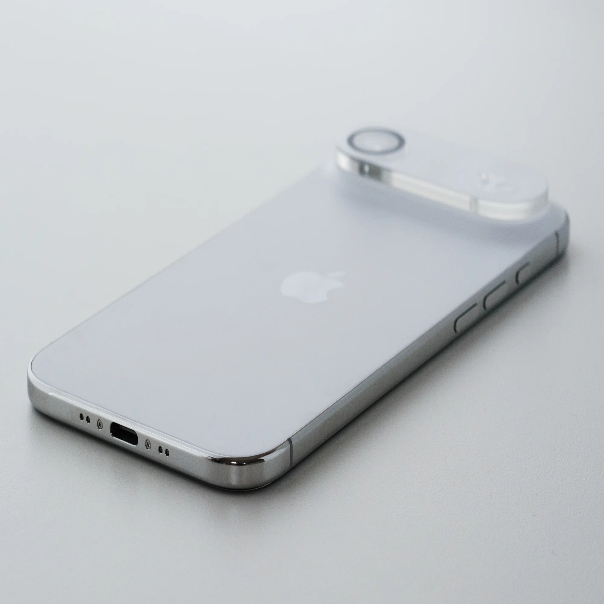 4年愛用したiPhone 13 miniからiPhone Airに買い替えた5つの理由 