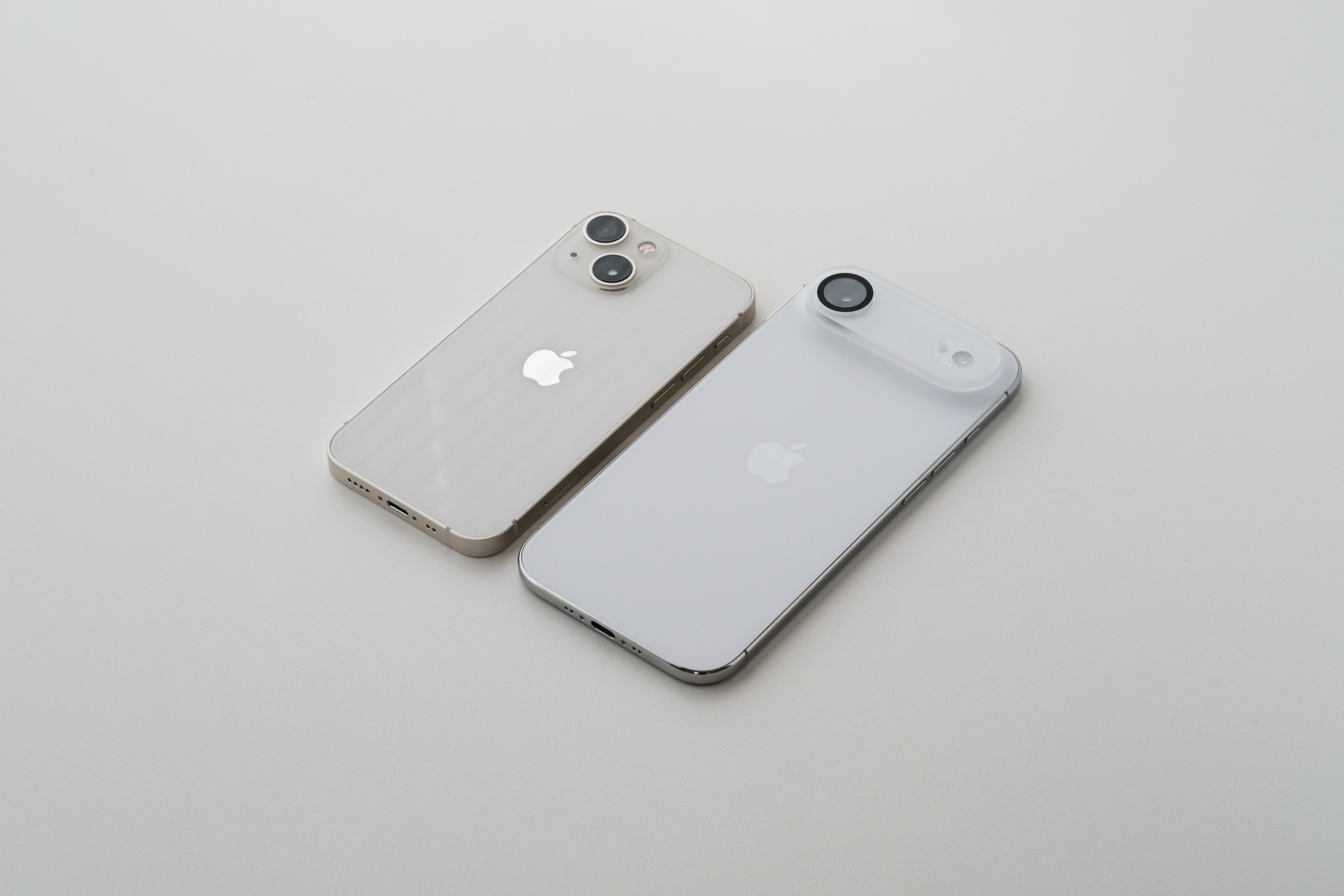 Apple iPhone 13mini 256GB ホワイト 本体 iPhone 13 mini｜価格比較