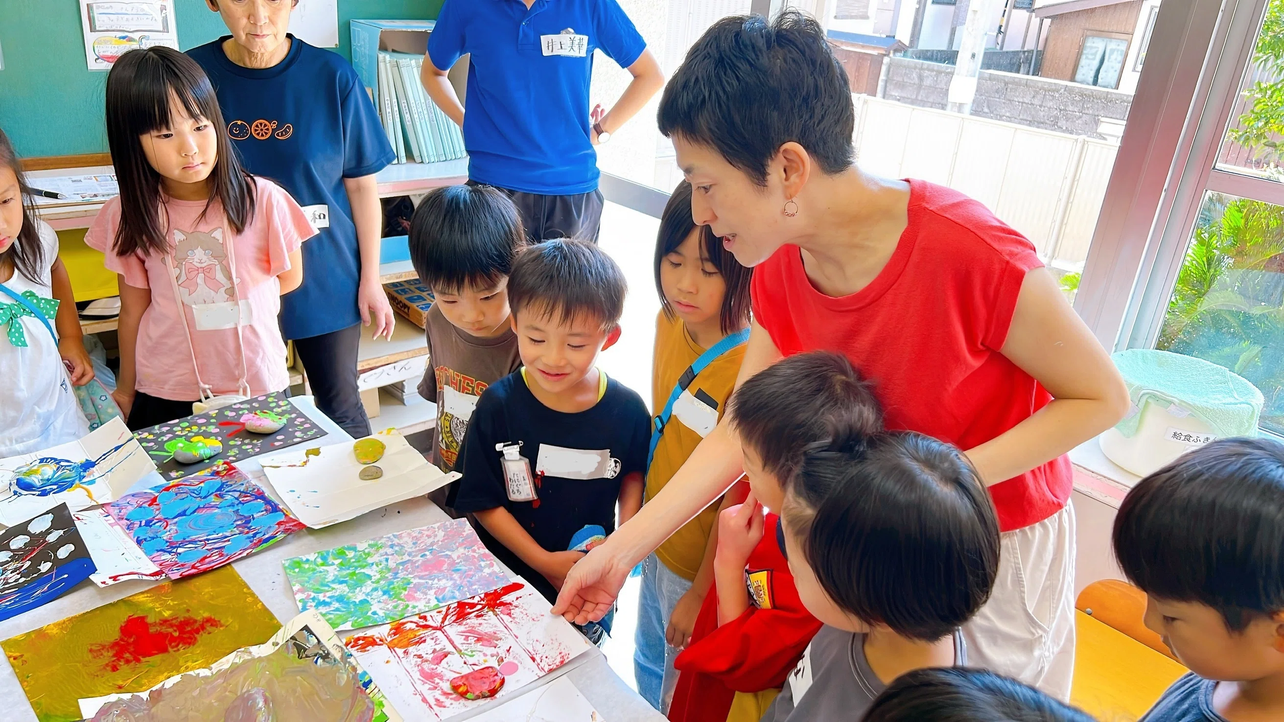 自然物（石）のアート🎨」須崎小学校×出張Atelier for KIDs｜Rin