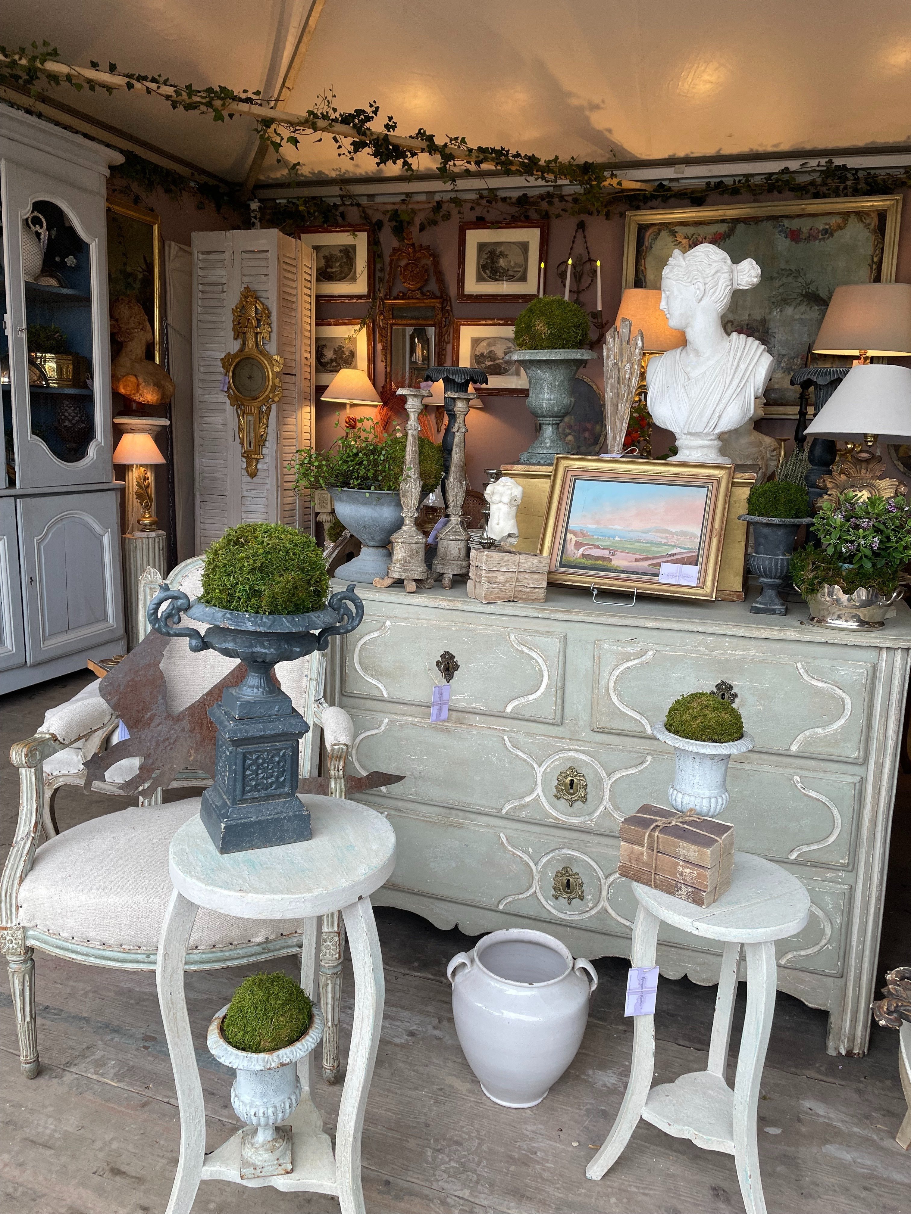 パリ骨董市　アンティーク小物入れ パリ郊外の大骨董市でお気に入り探し ｜アンヴァンテール｜私の